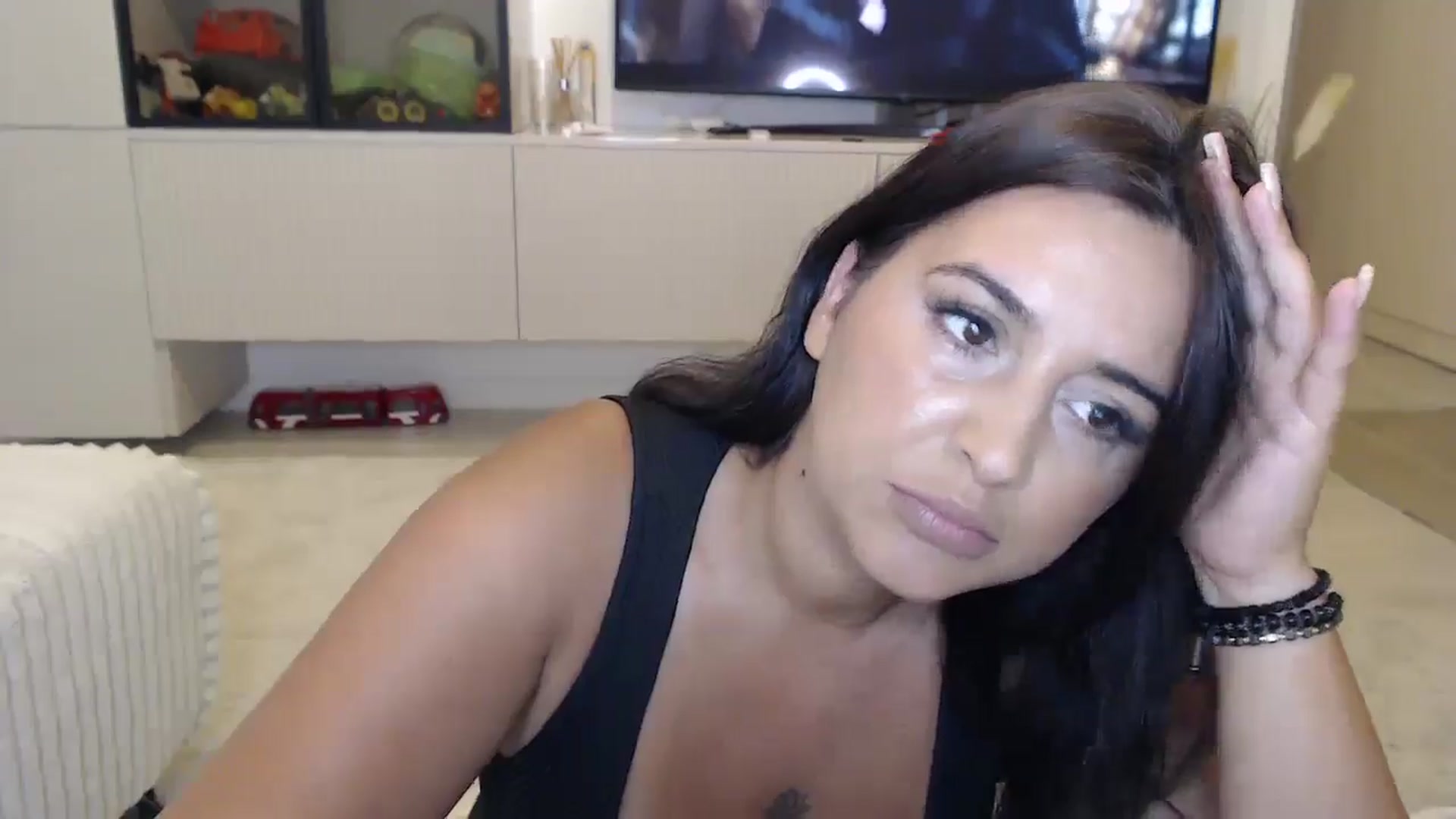 Gallery image thumbnail from AmelieSander's myfreecams stream on, 07/30/2025, 16:36 image 15 of 20