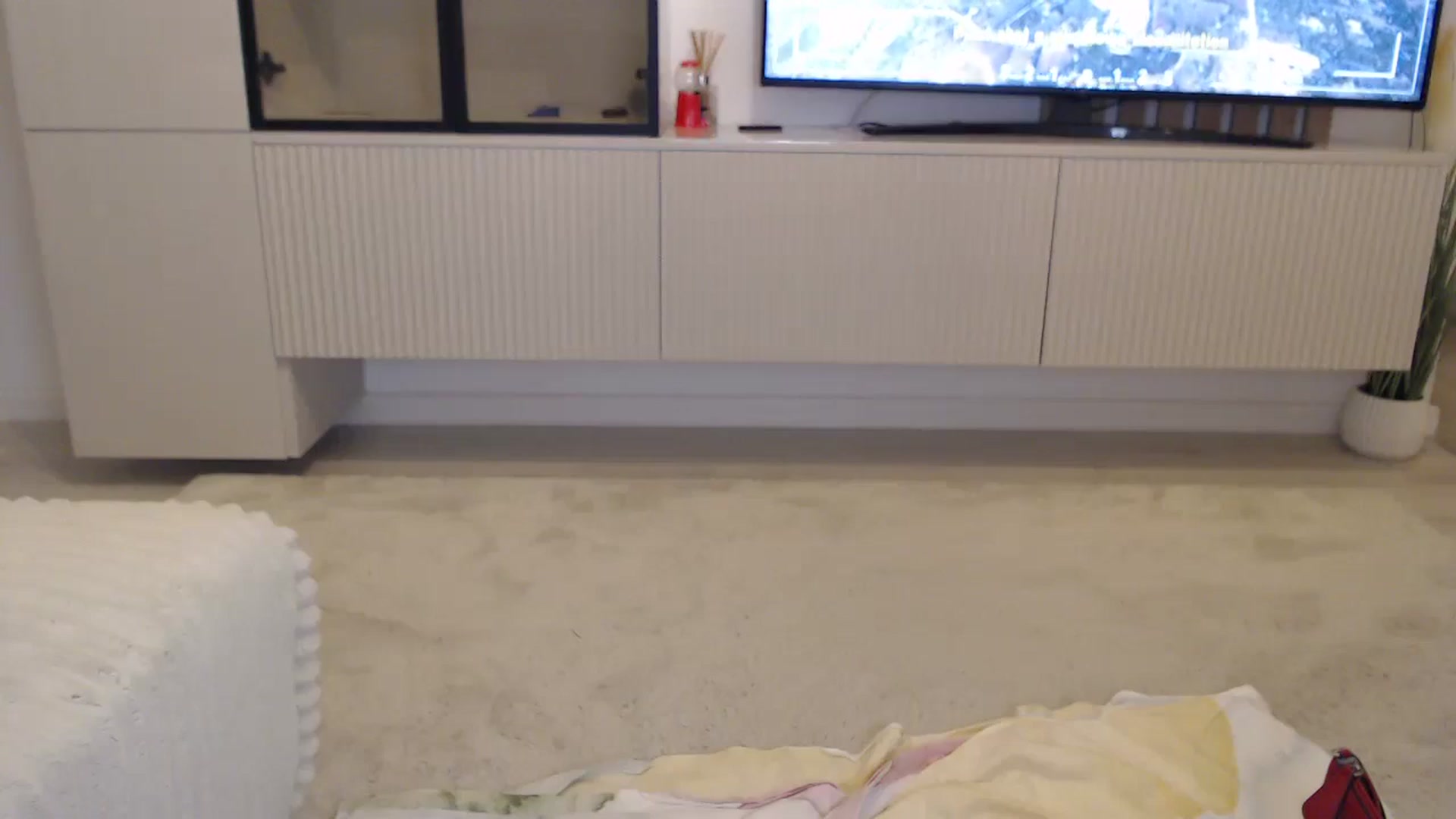 Gallery image thumbnail from AmelieSander's myfreecams stream on, 08/19/2025, 17:34 image 13 of 20