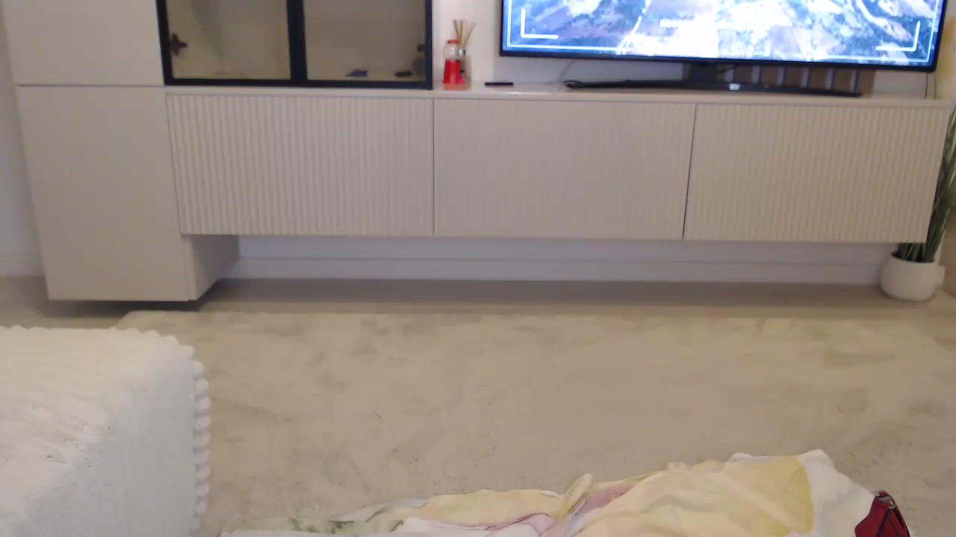 Gallery image thumbnail from AmelieSander's myfreecams stream on, 08/19/2025, 17:34 image 12 of 20