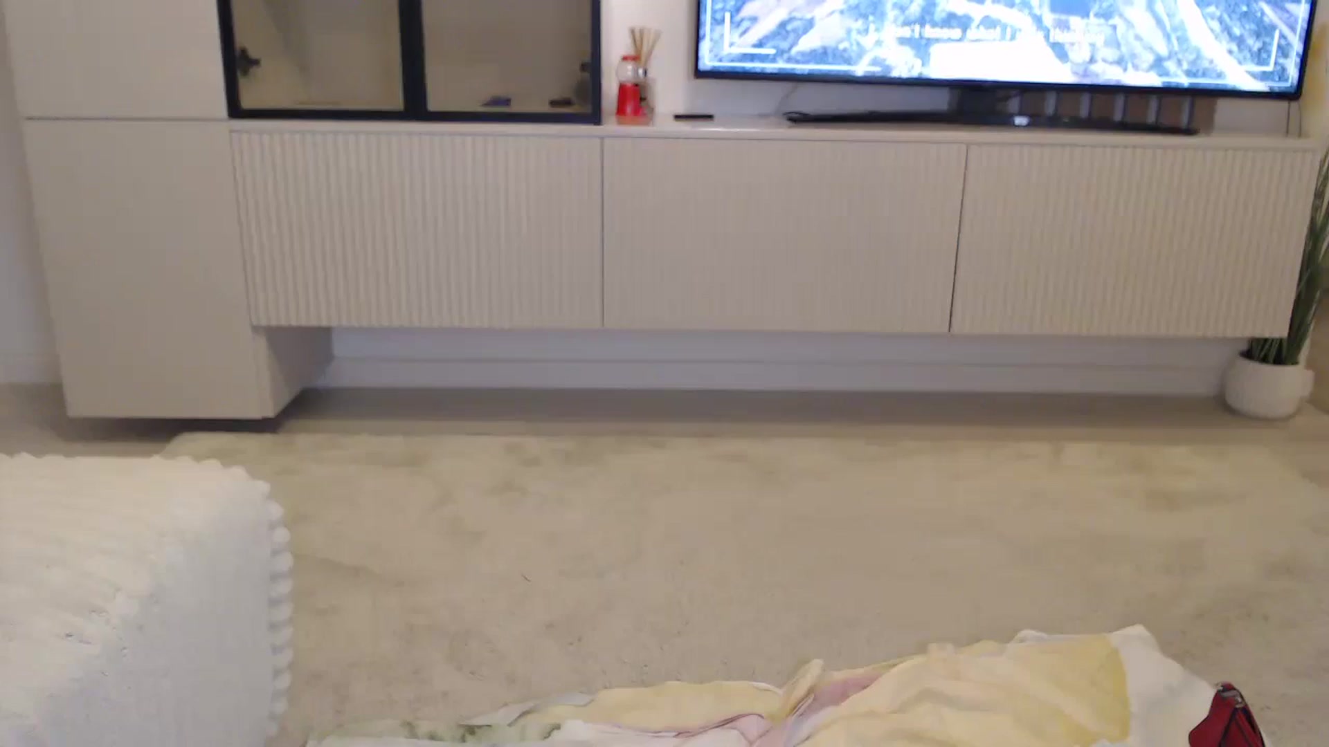 Gallery image thumbnail from AmelieSander's myfreecams stream on, 08/19/2025, 17:34 image 11 of 20