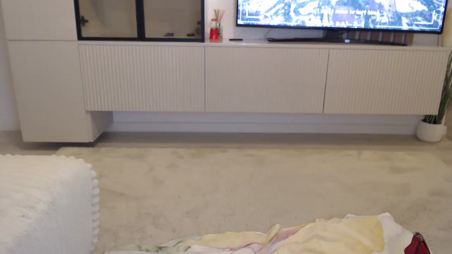 Gallery image thumbnail from AmelieSander's myfreecams stream on, 08/19/2025, 17:34 image 10 of 20