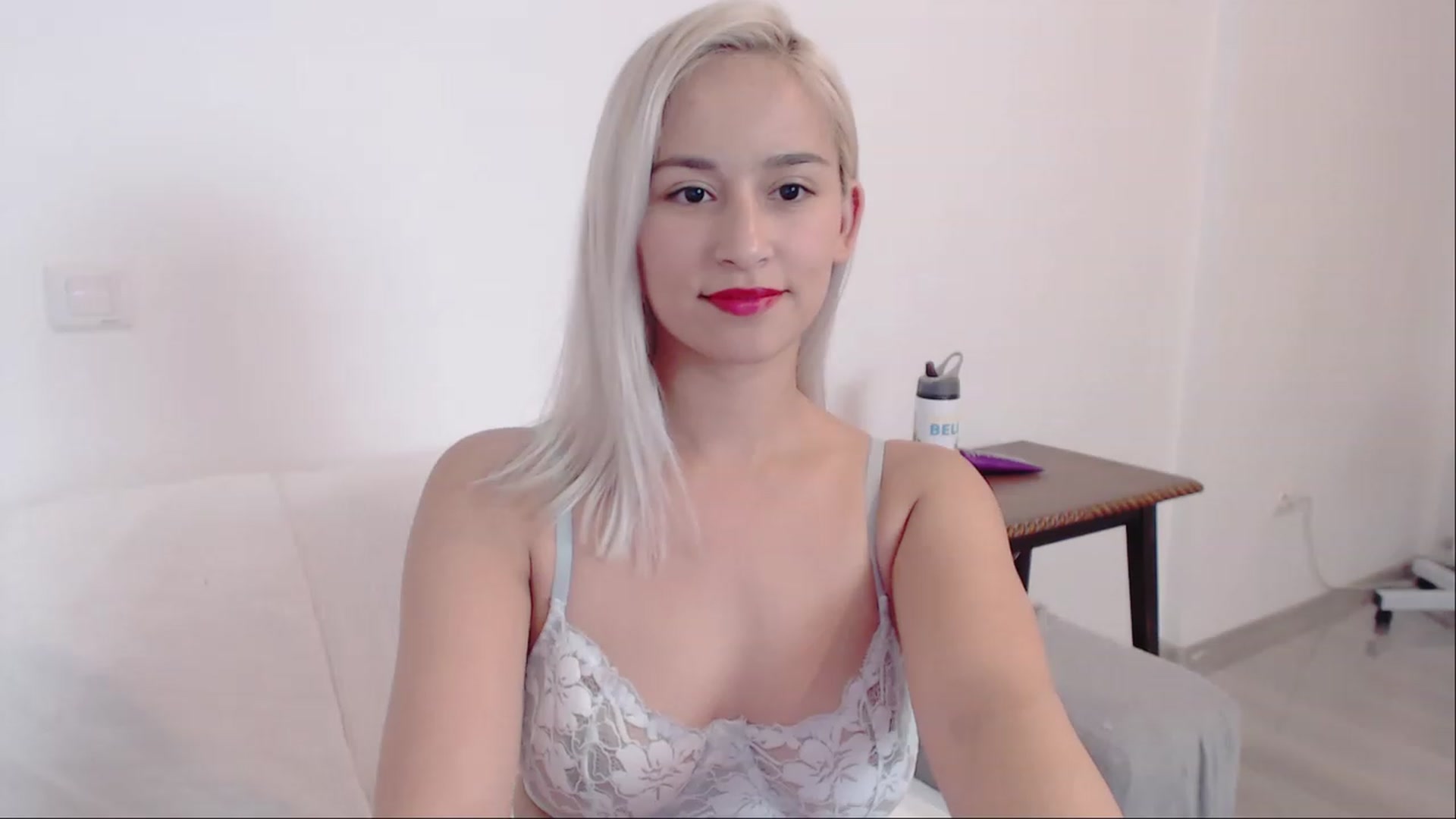Gallery image thumbnail from Ameliehostess's myfreecams stream on, 03/24/2023, 20:44 image 15 of 20