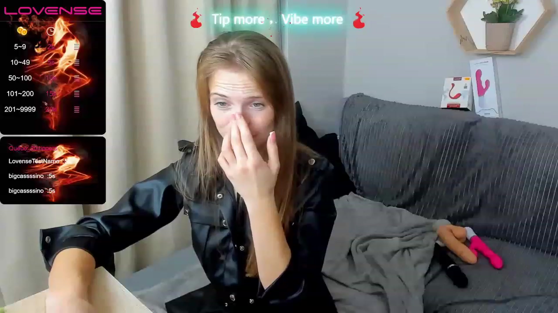 Gallery image thumbnail from AmelliaKim's myfreecams stream on, 11/21/2022, 19:44 image 13 of 20