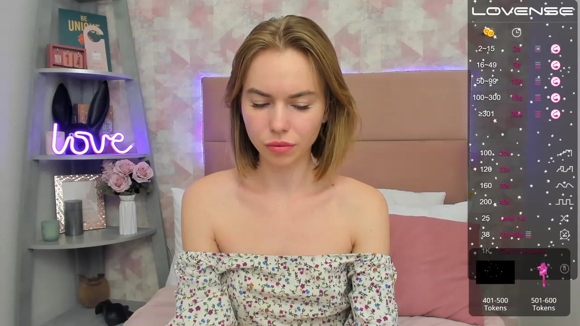 Gallery image thumbnail from AmelyKay's myfreecams stream on, 11/20/2022, 23:04 image 4 of 20