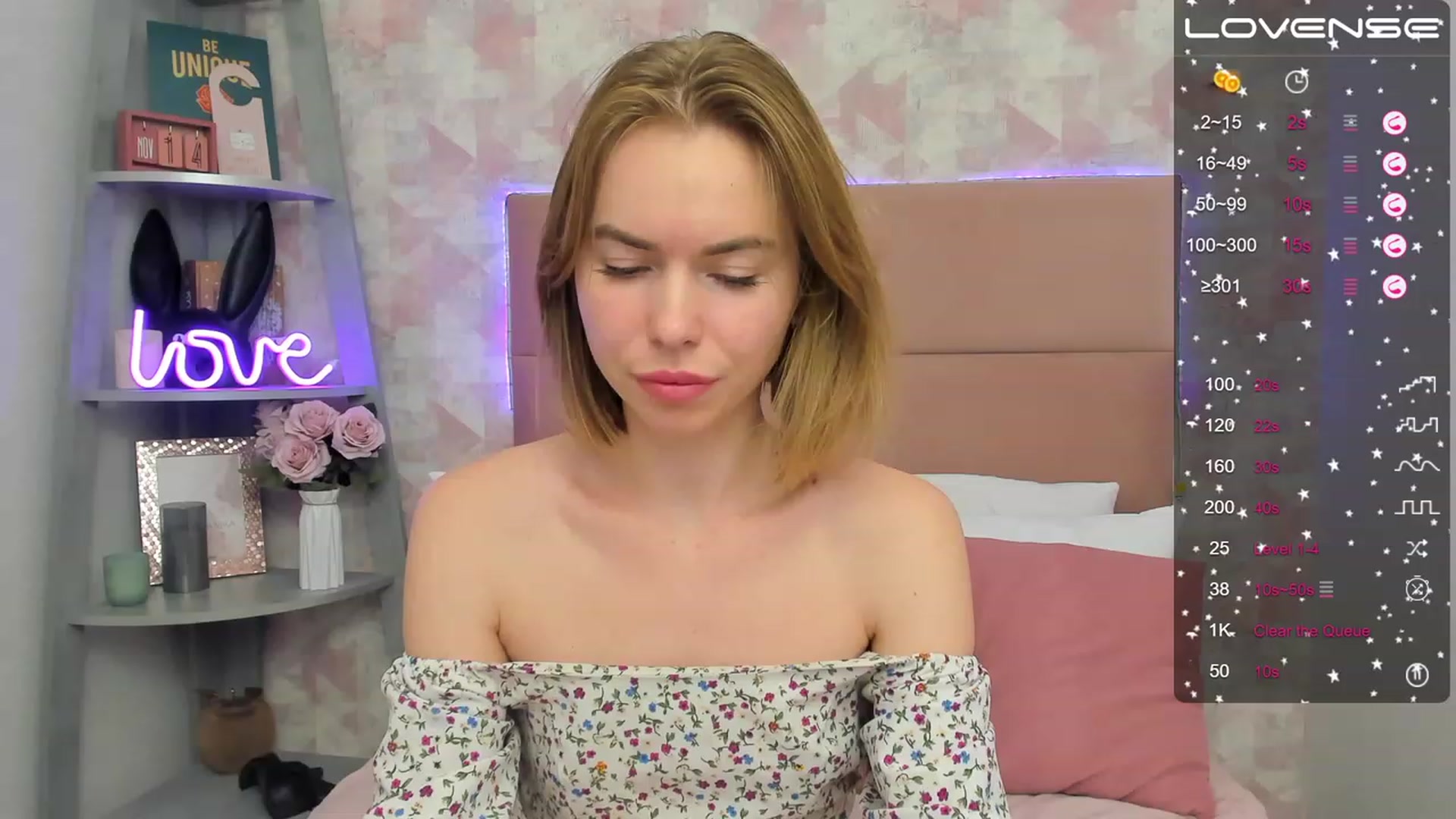 Gallery image thumbnail from AmelyKay's myfreecams stream on, 11/20/2022, 23:04 image 6 of 20