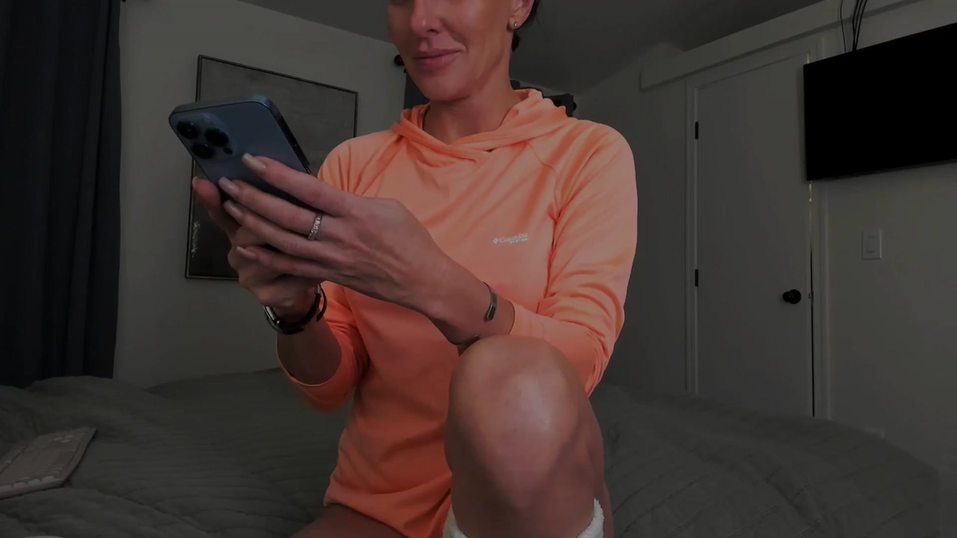 Gallery image thumbnail from Amelya__'s myfreecams stream on, 01/02/2026, 06:32 image 11 of 20