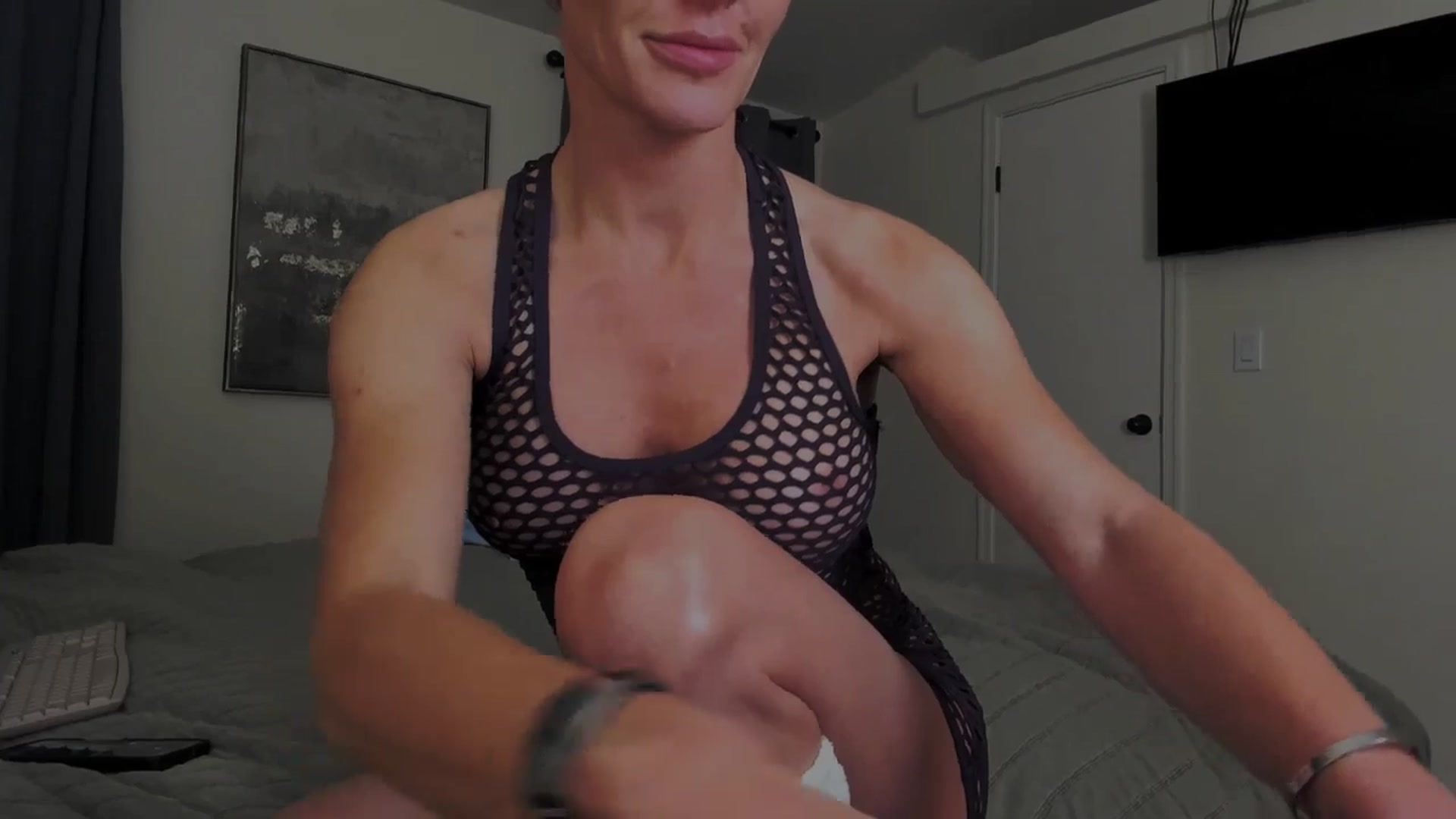 Gallery image thumbnail from Amelya__'s myfreecams stream on, 01/02/2026, 07:22 image 16 of 20