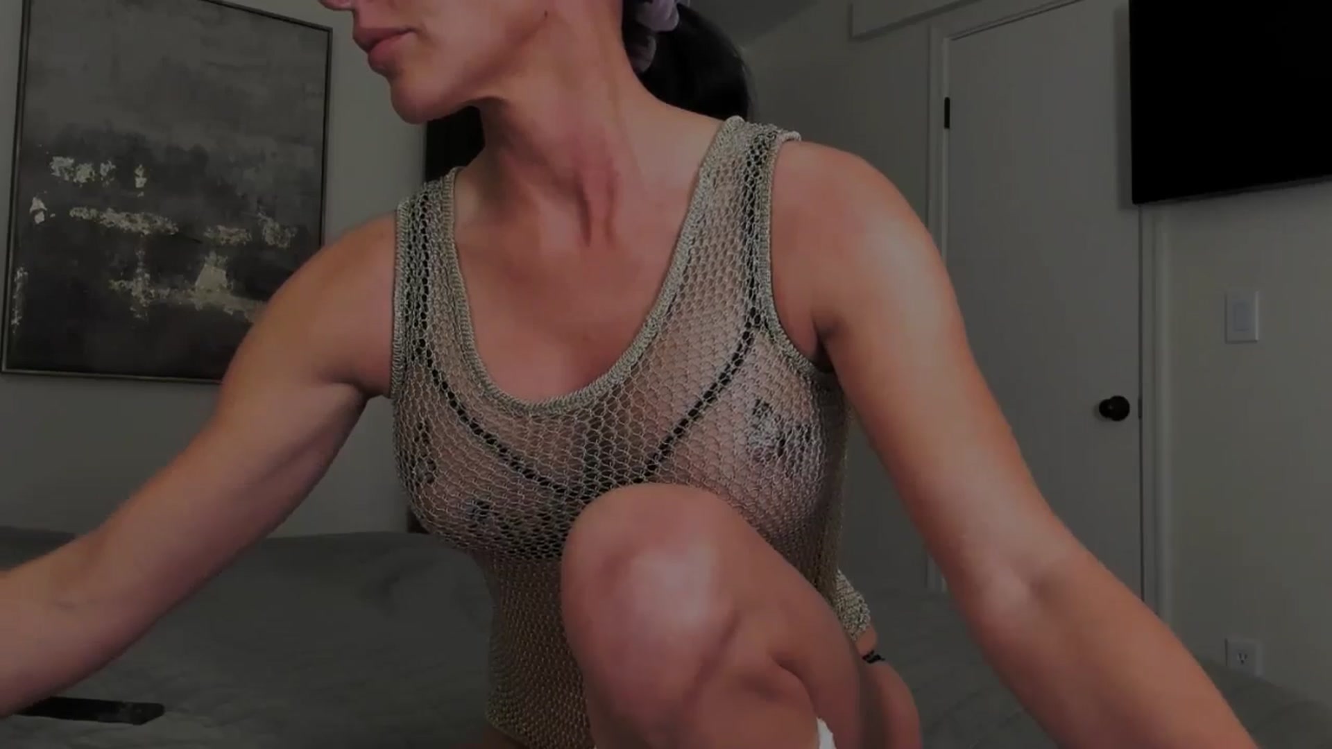 Gallery image thumbnail from Amelya__'s myfreecams stream on, 01/05/2026, 04:15 image 4 of 20