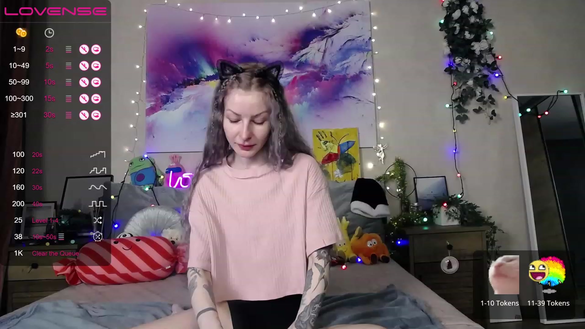 Gallery image thumbnail from Amerilyse's myfreecams stream on, 12/16/2022, 13:37 image 16 of 20