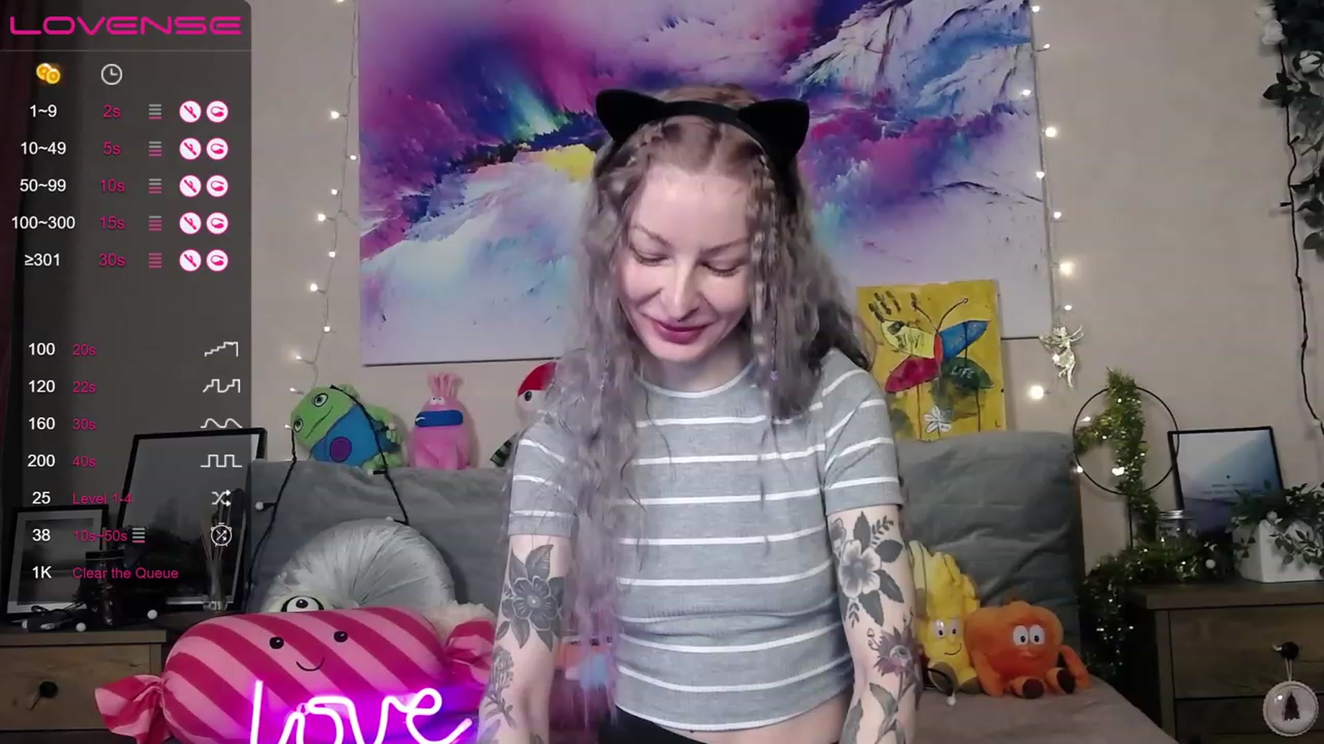 Gallery image thumbnail from Amerilyse's myfreecams stream on, 12/19/2022, 12:28 image 2 of 20