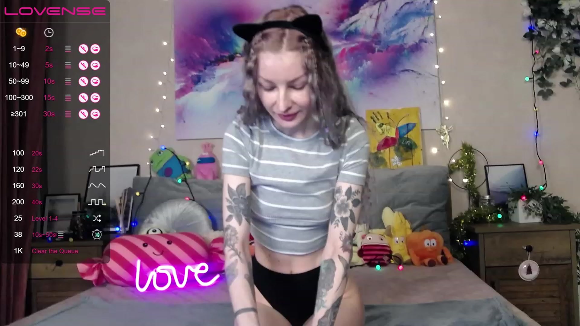 Gallery image thumbnail from Amerilyse's myfreecams stream on, 12/19/2022, 12:28 image 5 of 20