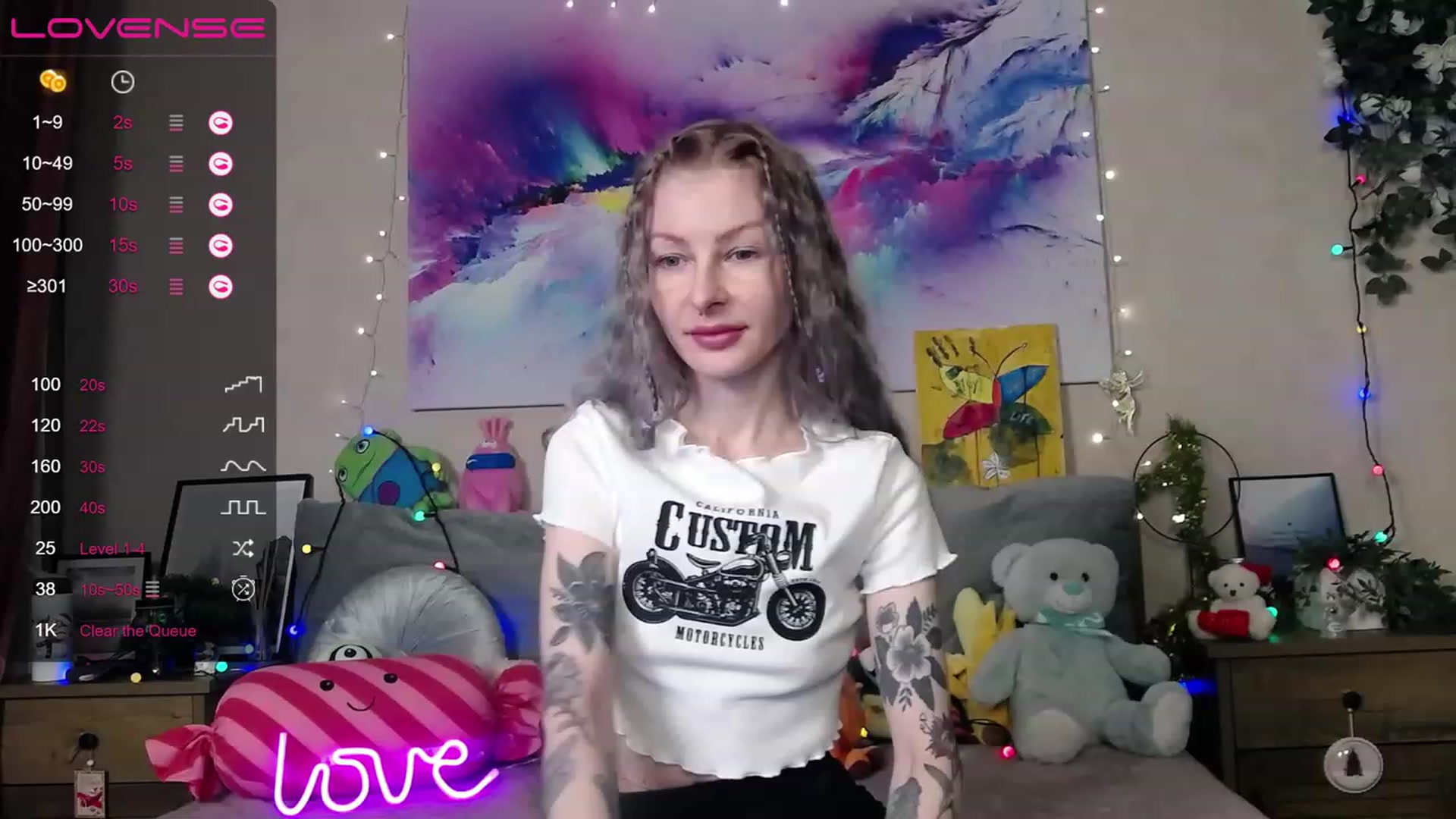 Gallery image thumbnail from Amerilyse's myfreecams stream on, 12/20/2022, 09:59 image 9 of 20