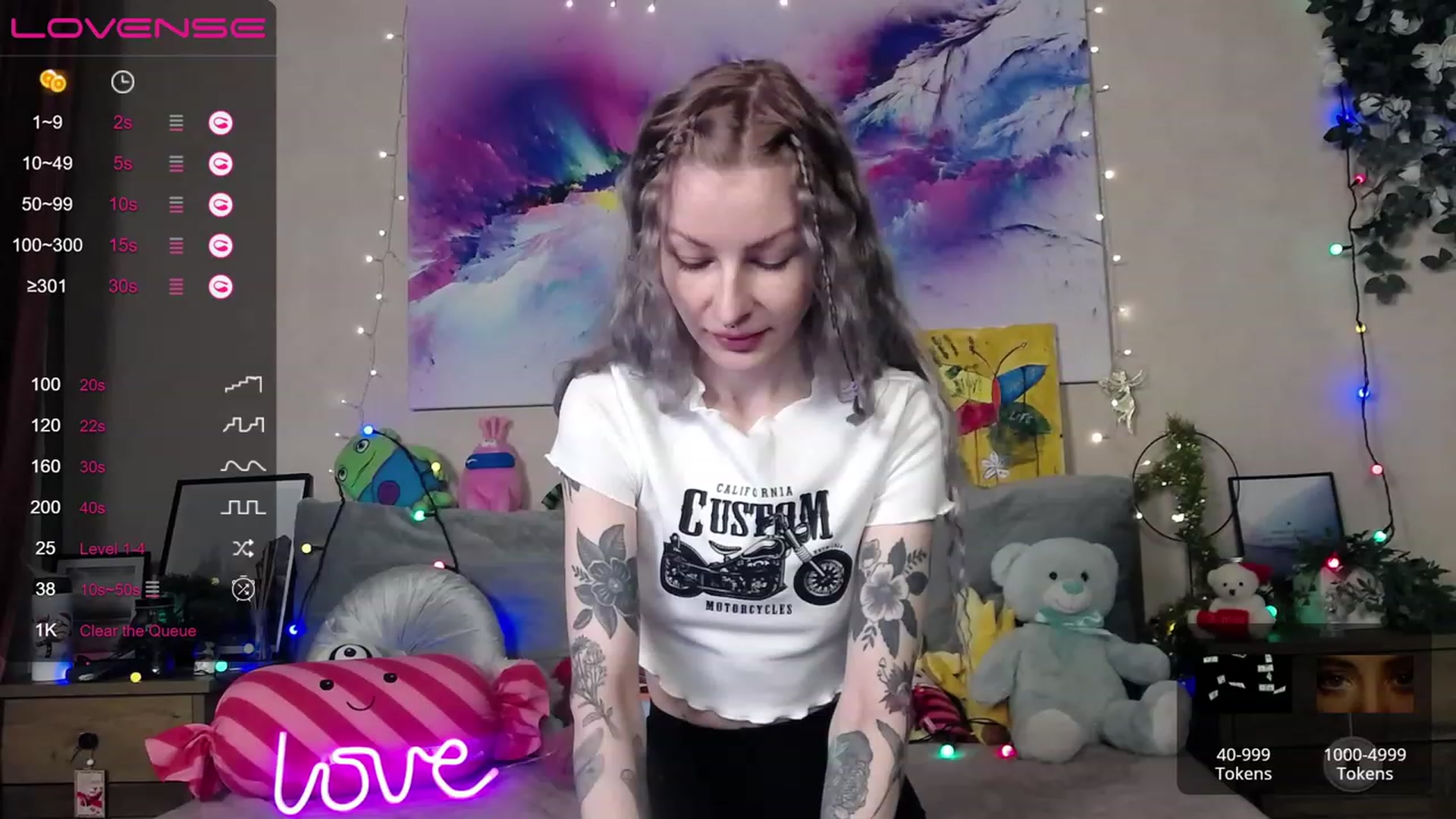 Gallery image thumbnail from Amerilyse's myfreecams stream on, 12/20/2022, 09:59 image 6 of 20