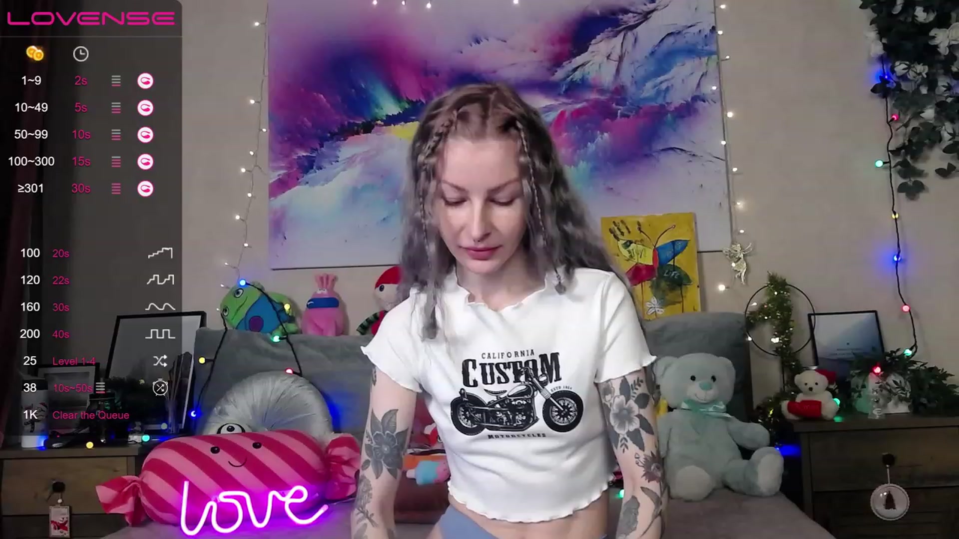Gallery image thumbnail from Amerilyse's myfreecams stream on, 12/20/2022, 09:59 image 3 of 20