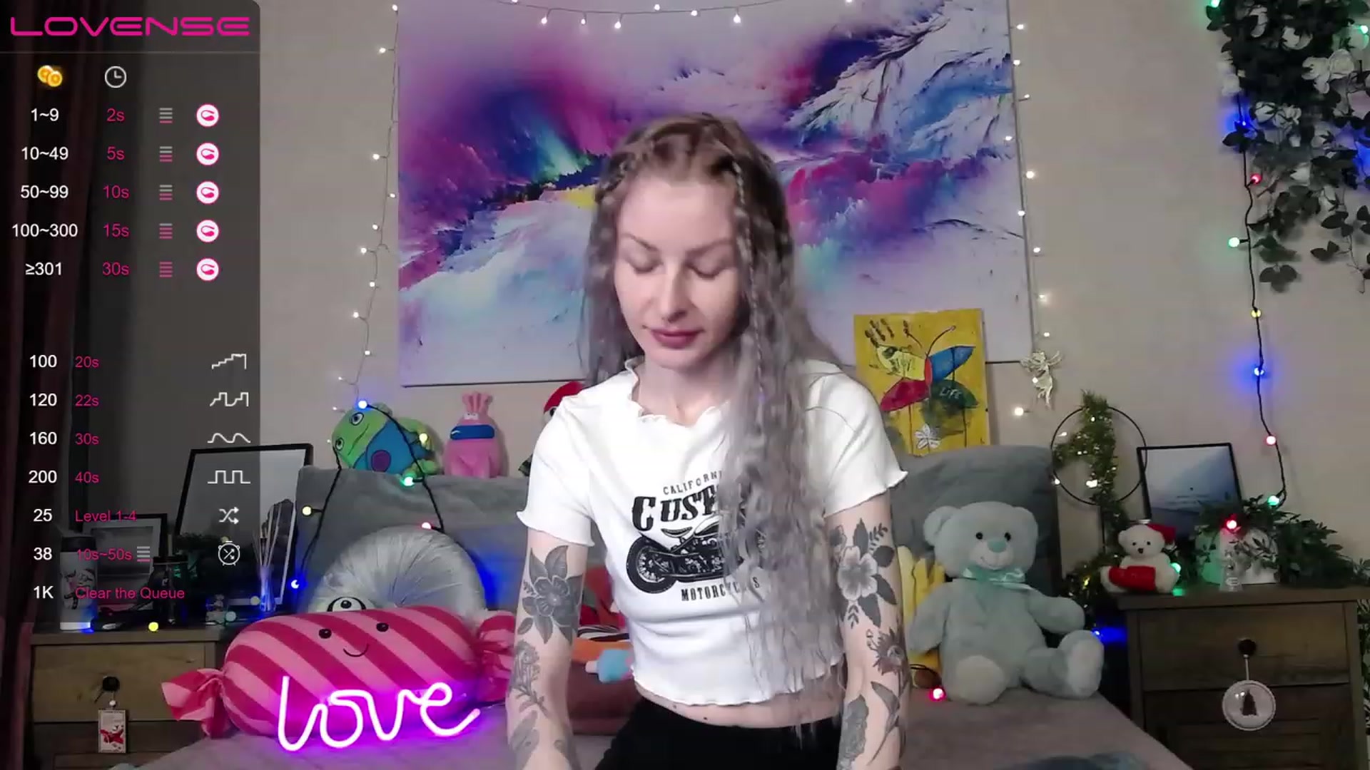 Gallery image thumbnail from Amerilyse's myfreecams stream on, 12/20/2022, 09:59 image 15 of 20