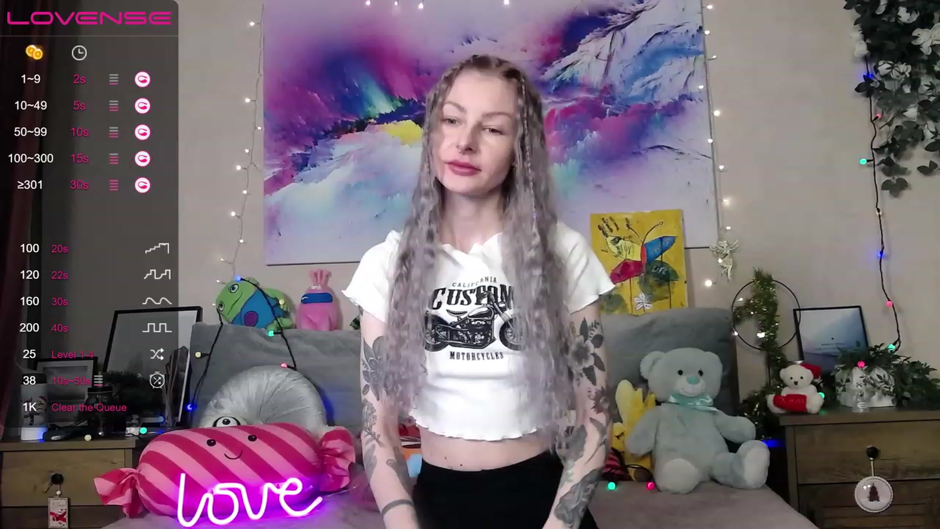 Gallery image thumbnail from Amerilyse's myfreecams stream on, 12/20/2022, 09:59 image 11 of 20