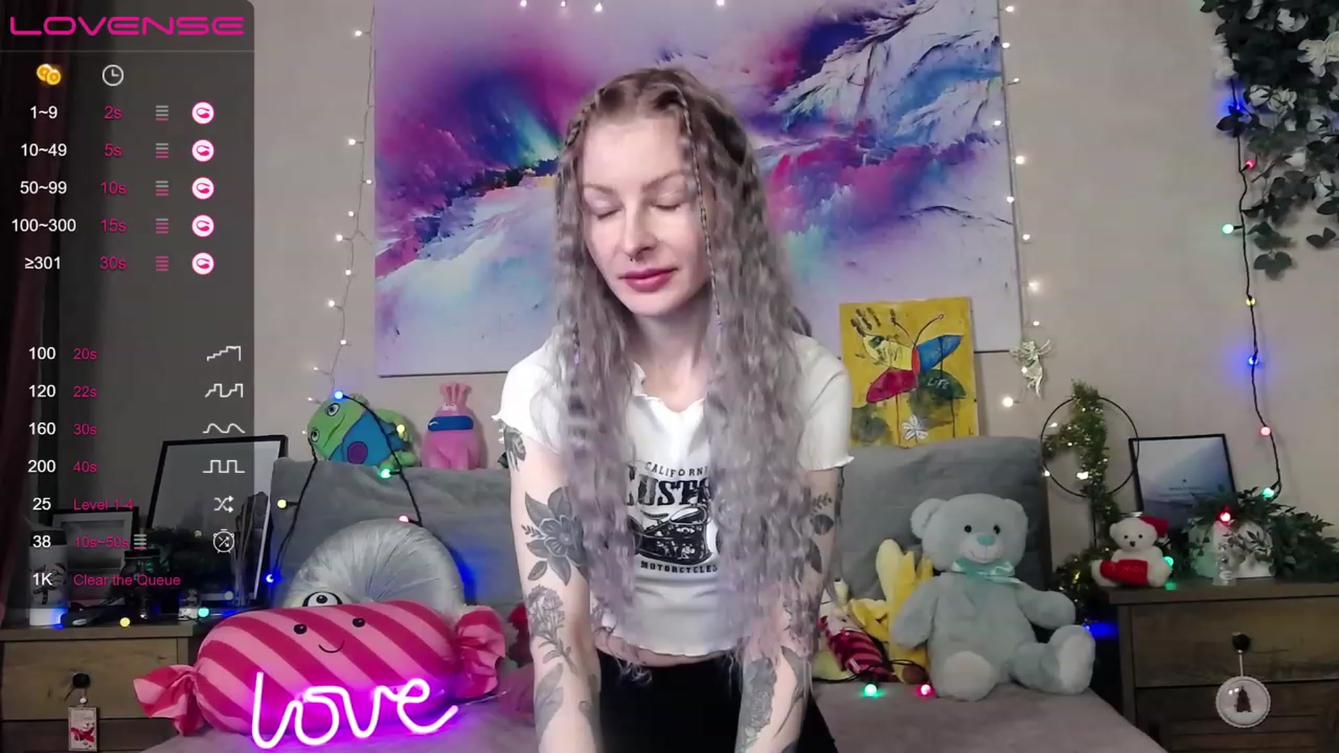 Gallery image thumbnail from Amerilyse's myfreecams stream on, 12/20/2022, 09:59 image 4 of 20
