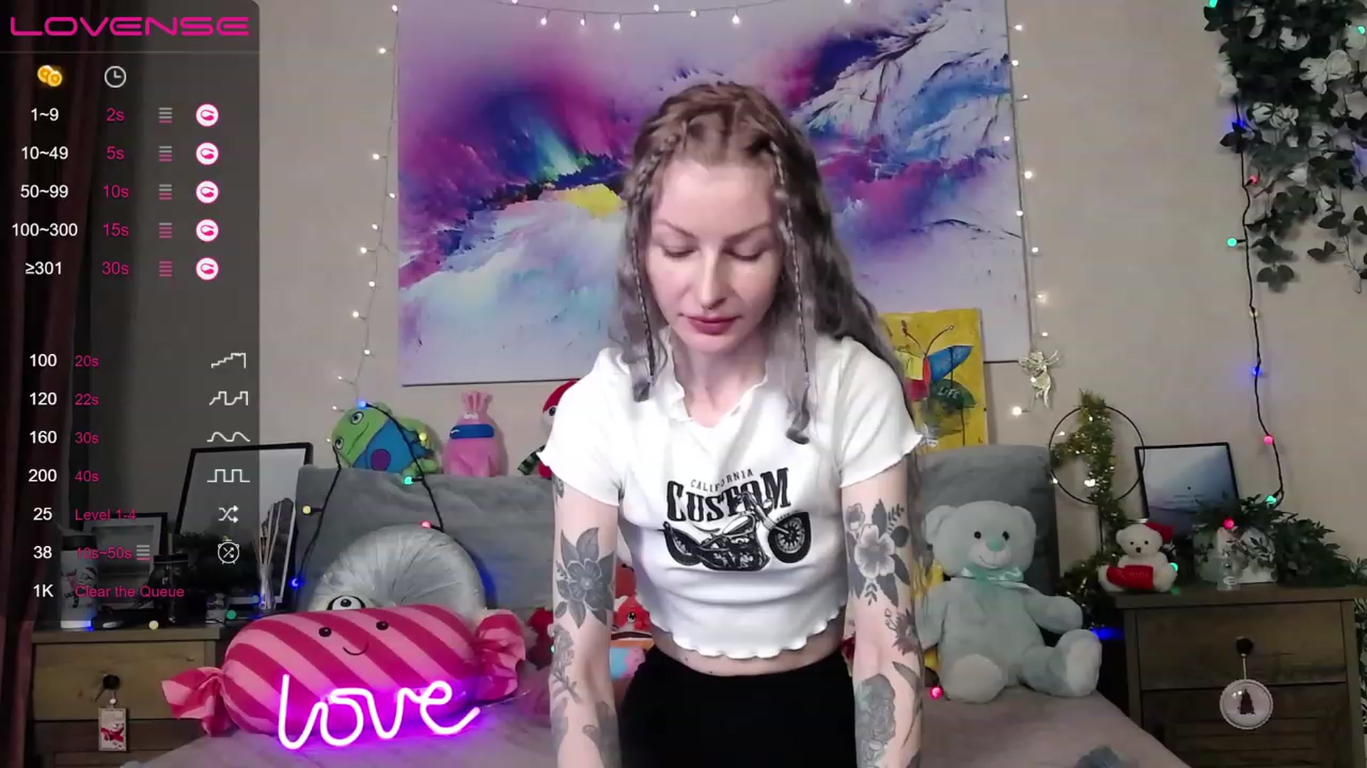 Gallery image thumbnail from Amerilyse's myfreecams stream on, 12/20/2022, 13:41 image 4 of 20