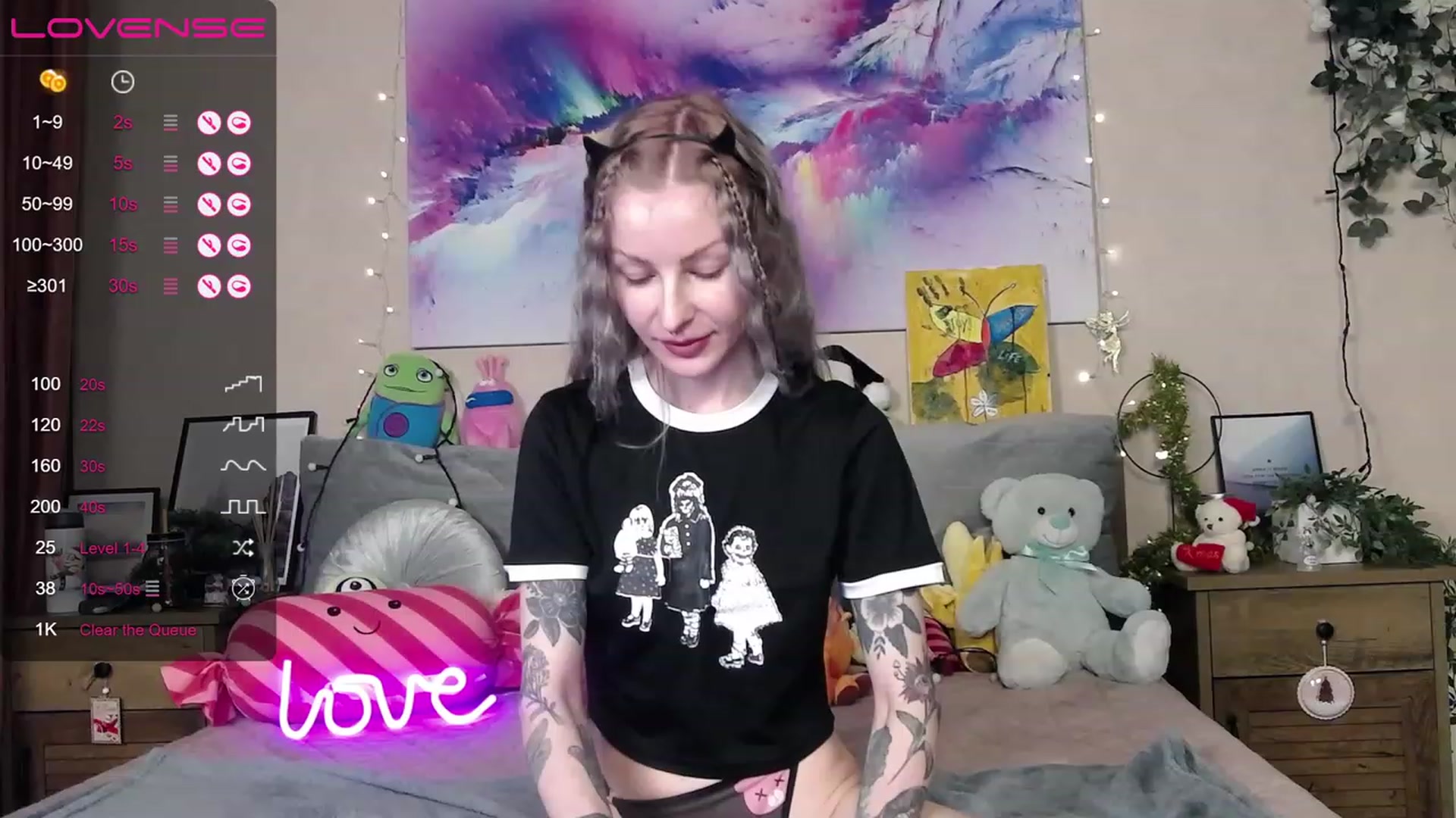 Gallery image thumbnail from Amerilyse's myfreecams stream on, 12/21/2022, 10:45 image 20 of 20