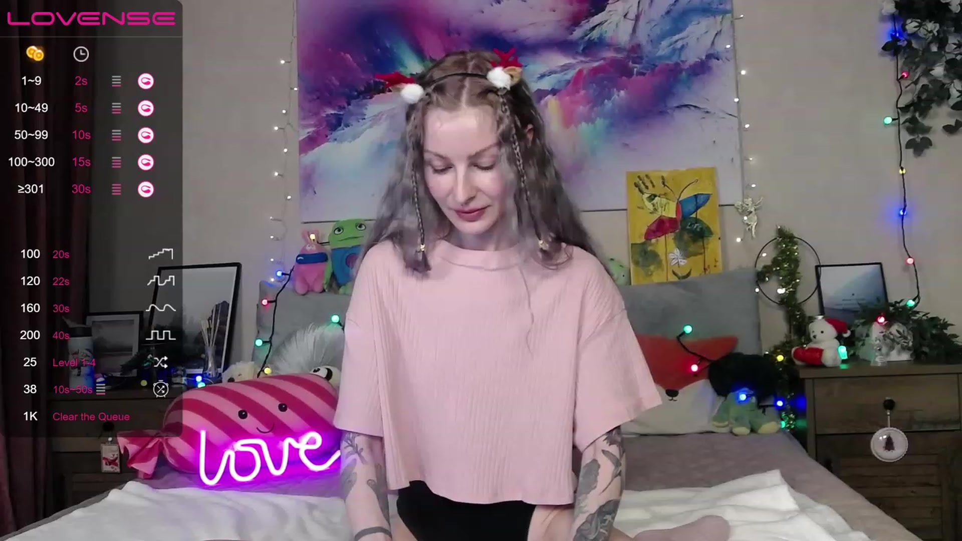 Gallery image thumbnail from Amerilyse's myfreecams stream on, 12/22/2022, 12:33 image 17 of 20