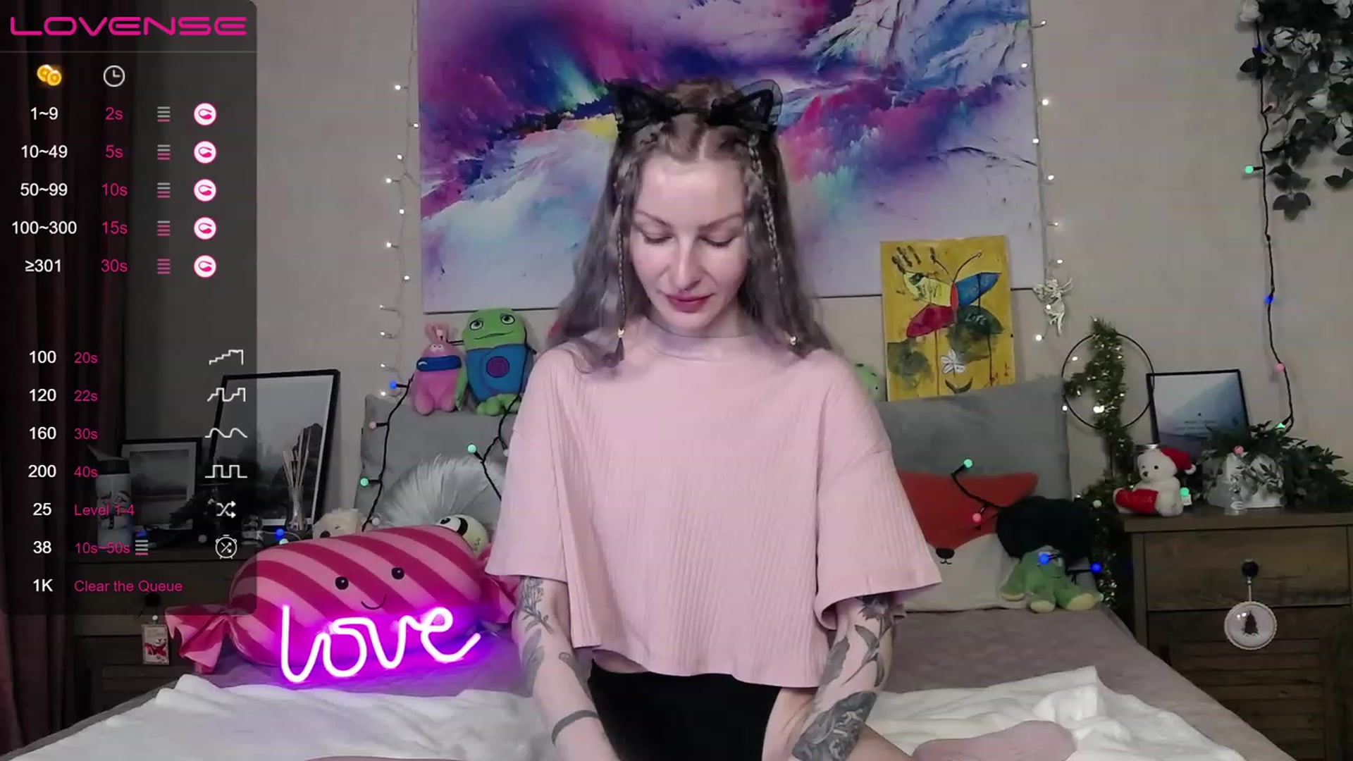 Gallery image thumbnail from Amerilyse's myfreecams stream on, 12/22/2022, 13:12 image 2 of 20