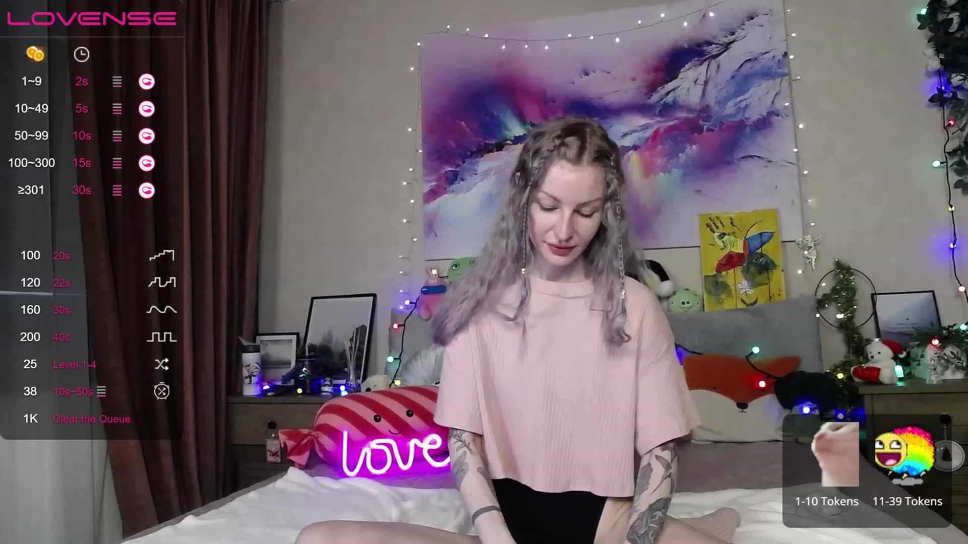 Gallery image thumbnail from Amerilyse's myfreecams stream on, 12/22/2022, 13:12 image 17 of 20