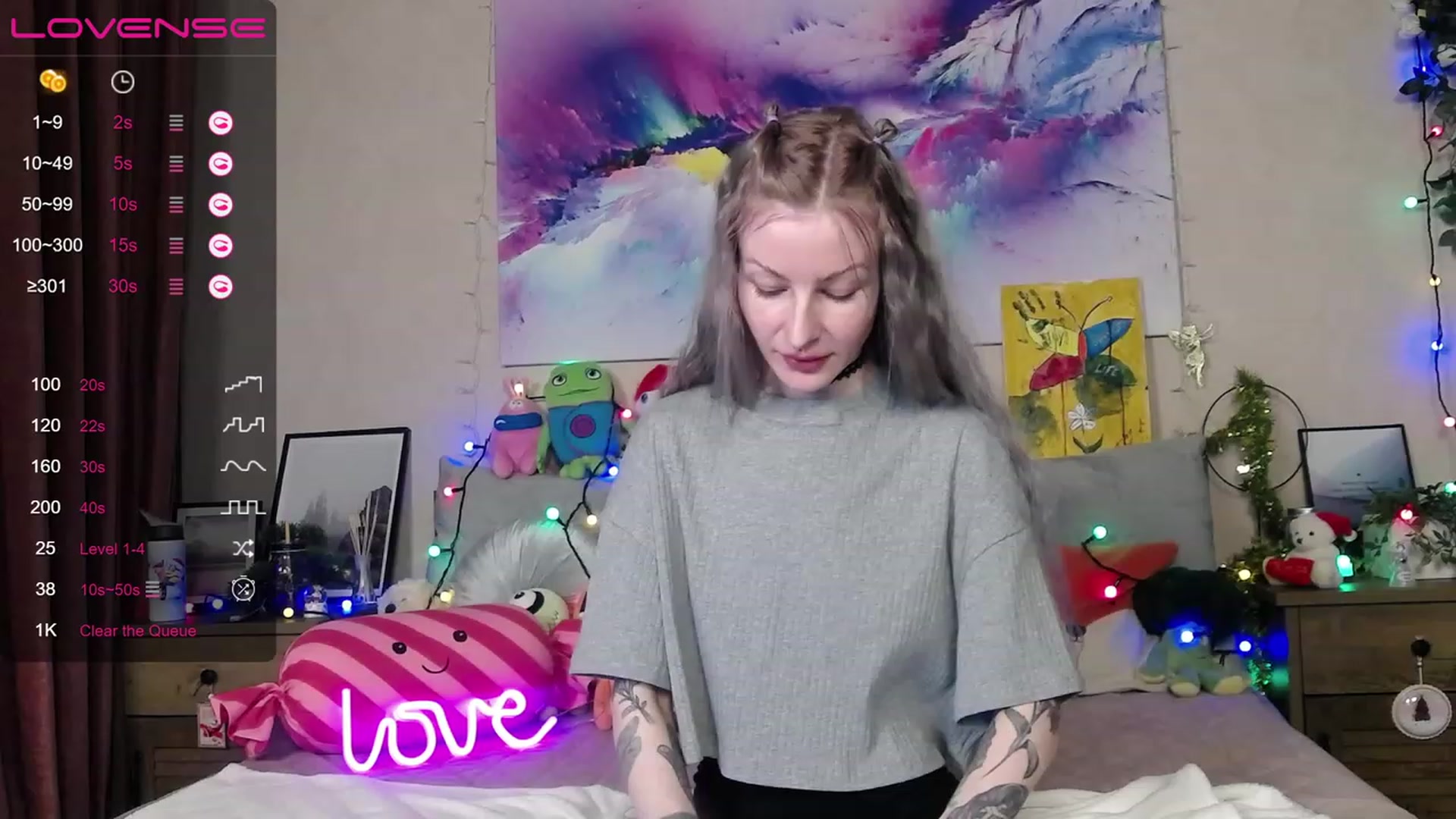 Gallery image thumbnail from Amerilyse's myfreecams stream on, 12/27/2022, 13:17 image 4 of 20