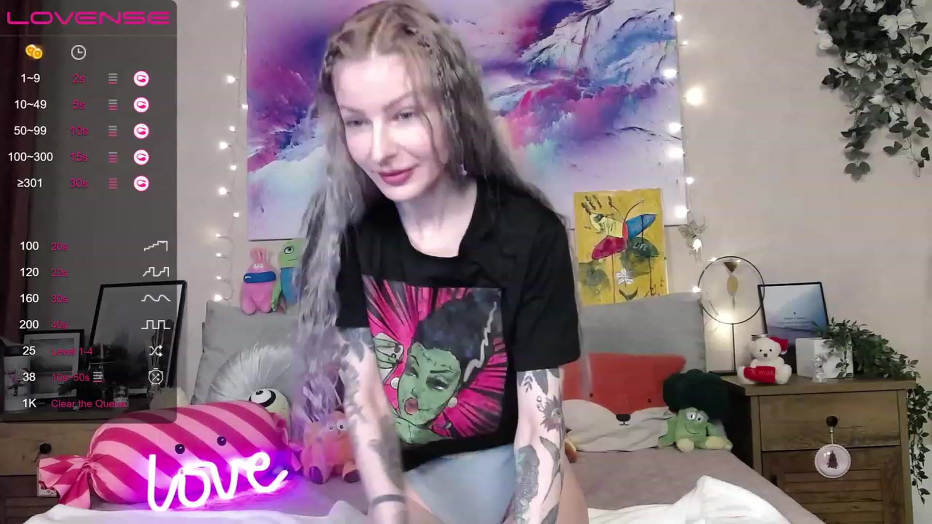 Gallery image thumbnail from Amerilyse's myfreecams stream on, 01/02/2023, 13:11 image 7 of 20
