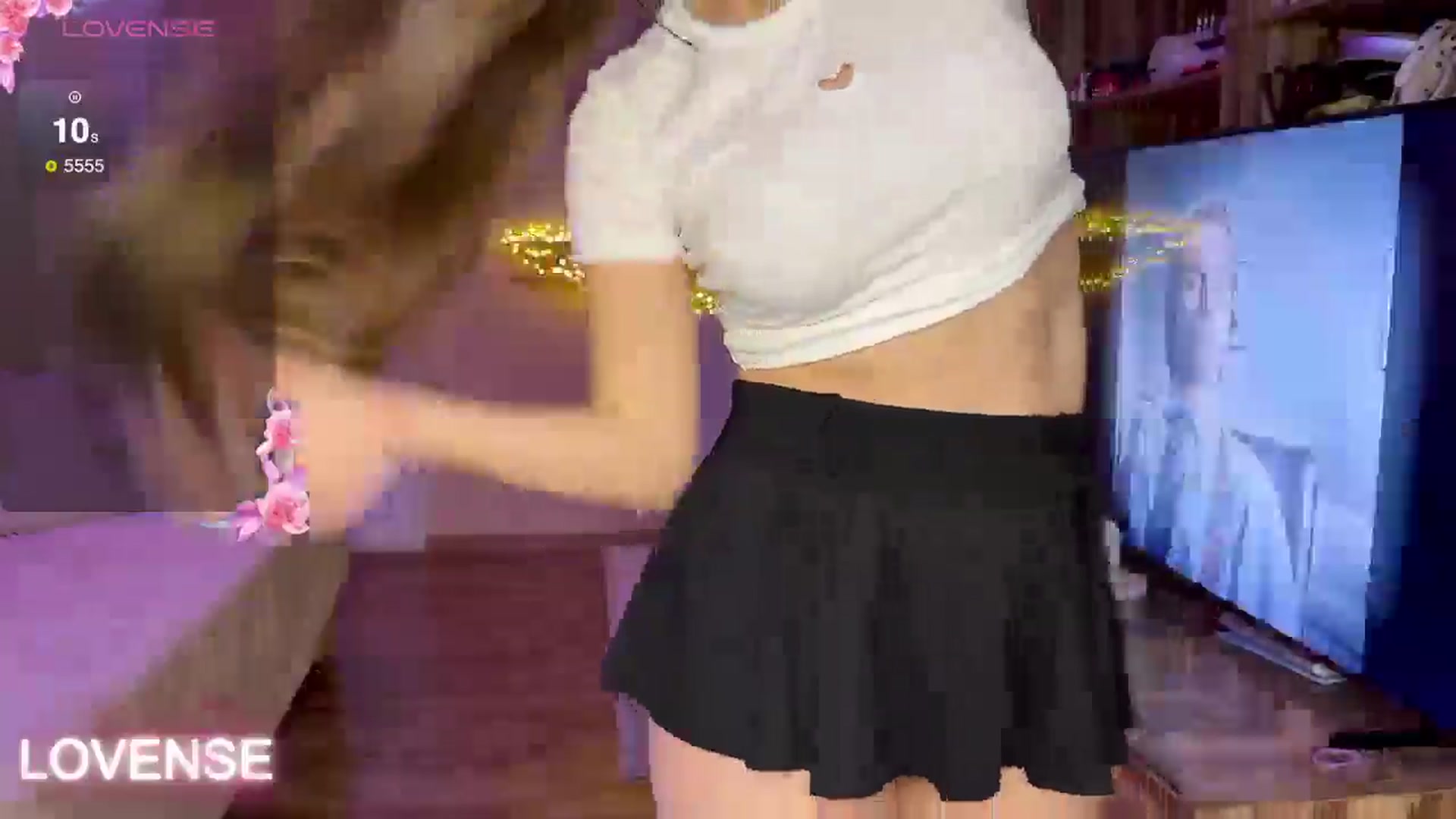 Gallery image thumbnail from Ameteur's myfreecams stream on, 05/17/2024, 21:06 image 15 of 20