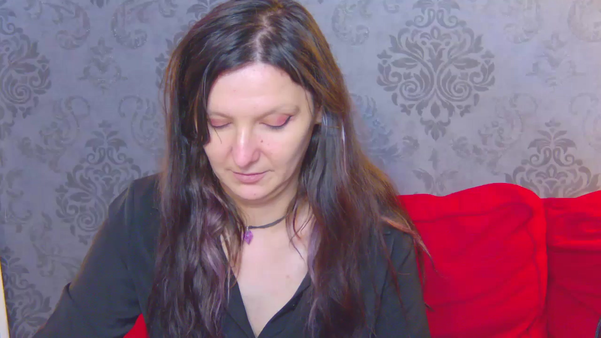 Gallery image thumbnail from AmethystCharm's myfreecams stream on, 05/25/2025, 13:36 image 14 of 20