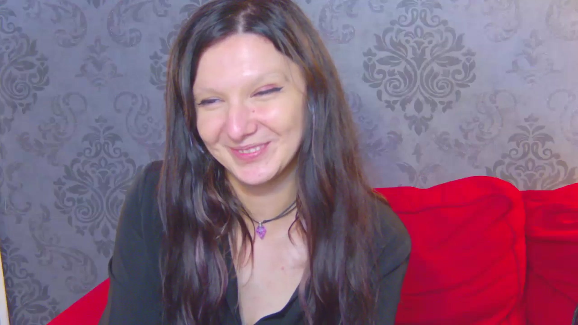 Gallery image thumbnail from AmethystCharm's myfreecams stream on, 05/25/2025, 13:36 image 18 of 20