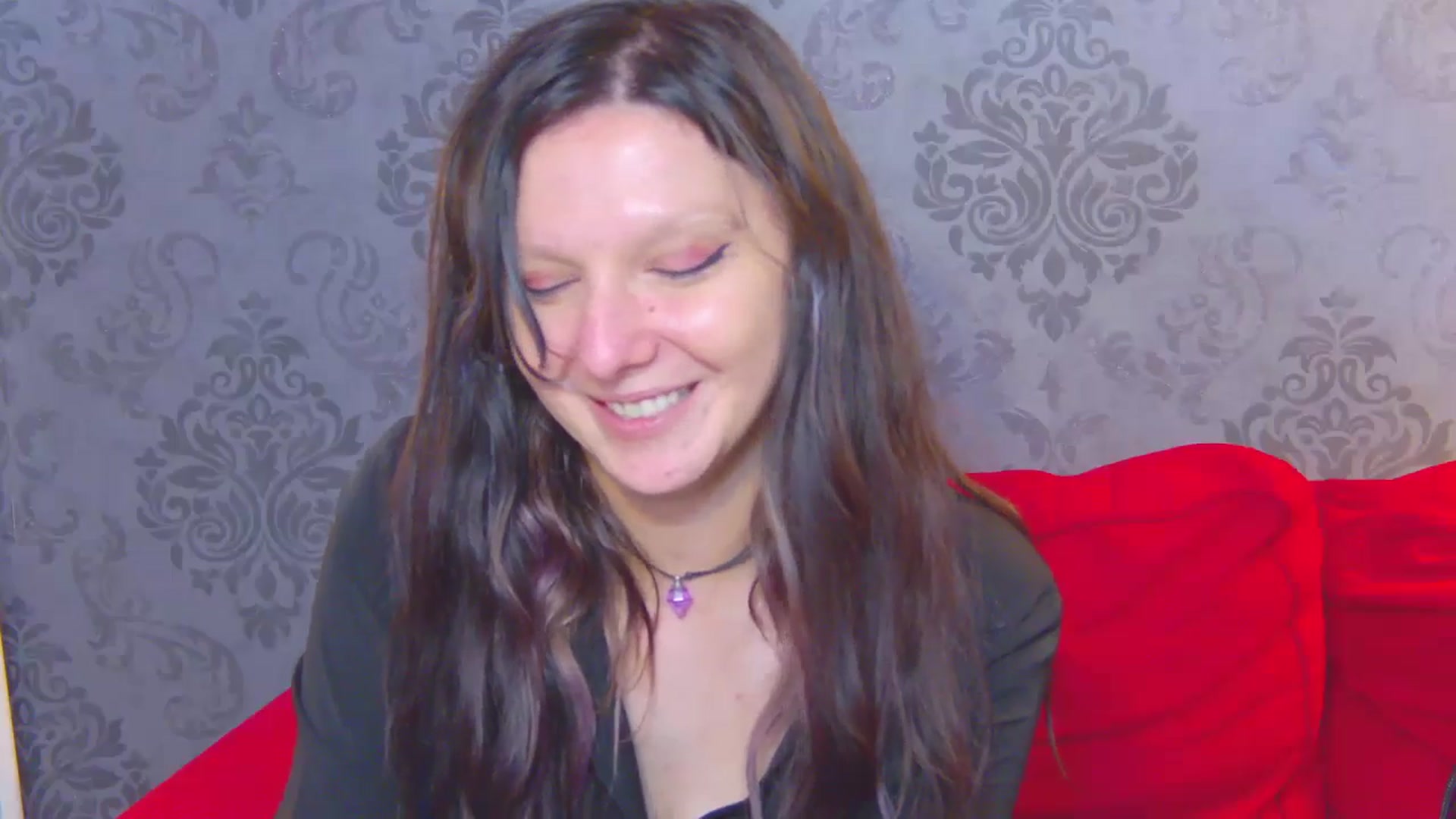 Gallery image thumbnail from AmethystCharm's myfreecams stream on, 05/25/2025, 13:36 image 17 of 20