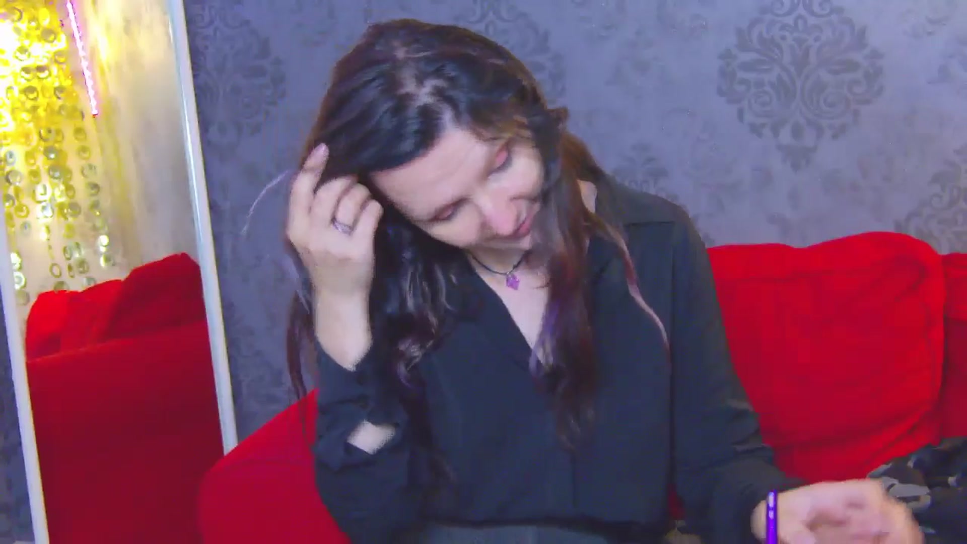 Gallery image thumbnail from AmethystCharm's myfreecams stream on, 05/25/2025, 14:18 image 3 of 20