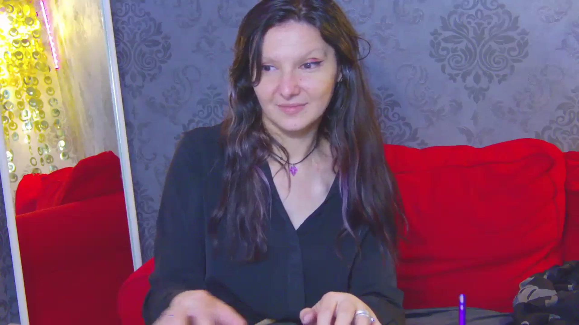 Gallery image thumbnail from AmethystCharm's myfreecams stream on, 05/25/2025, 14:18 image 8 of 20
