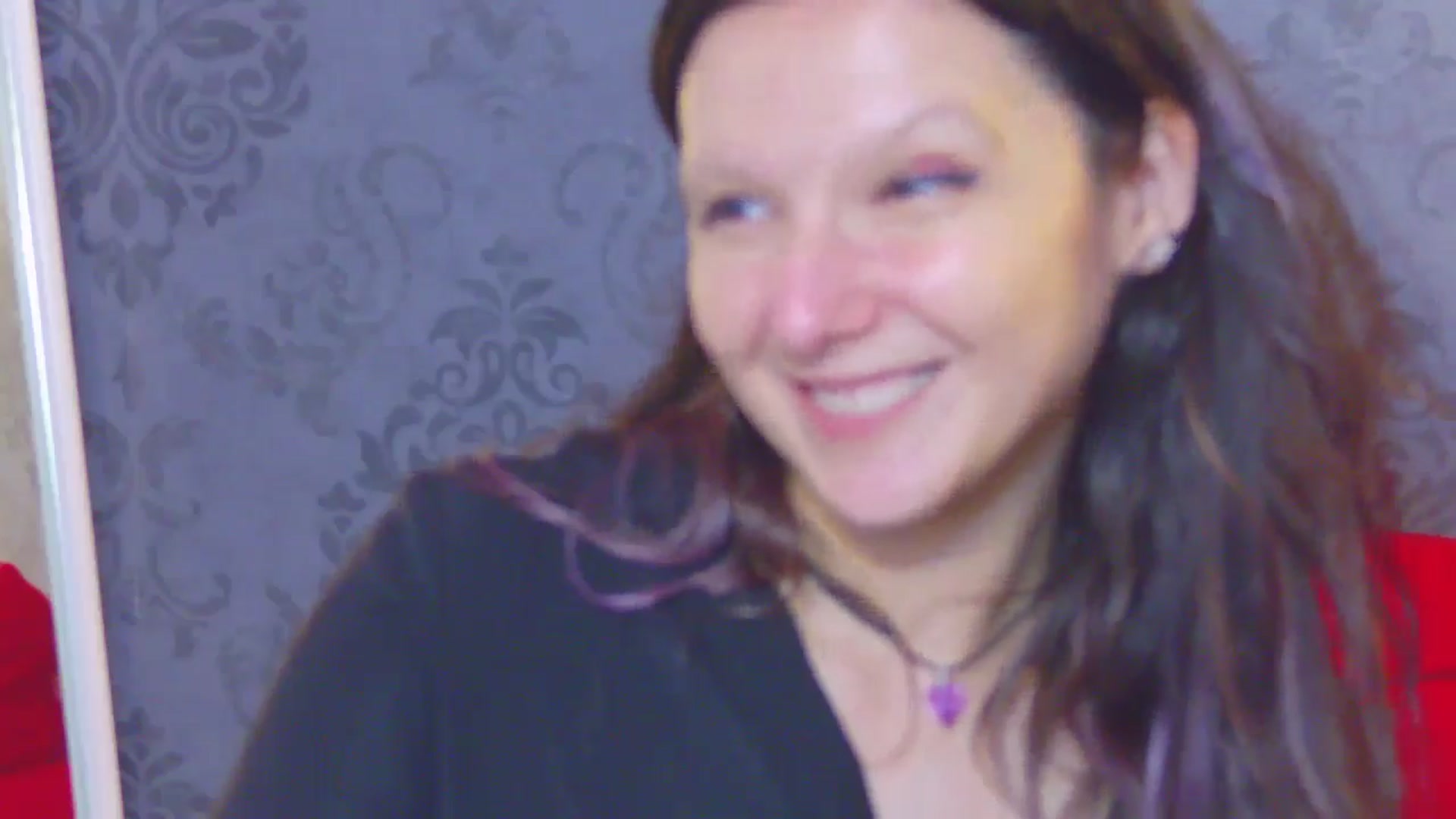 Gallery image thumbnail from AmethystCharm's myfreecams stream on, 05/25/2025, 14:18 image 14 of 20