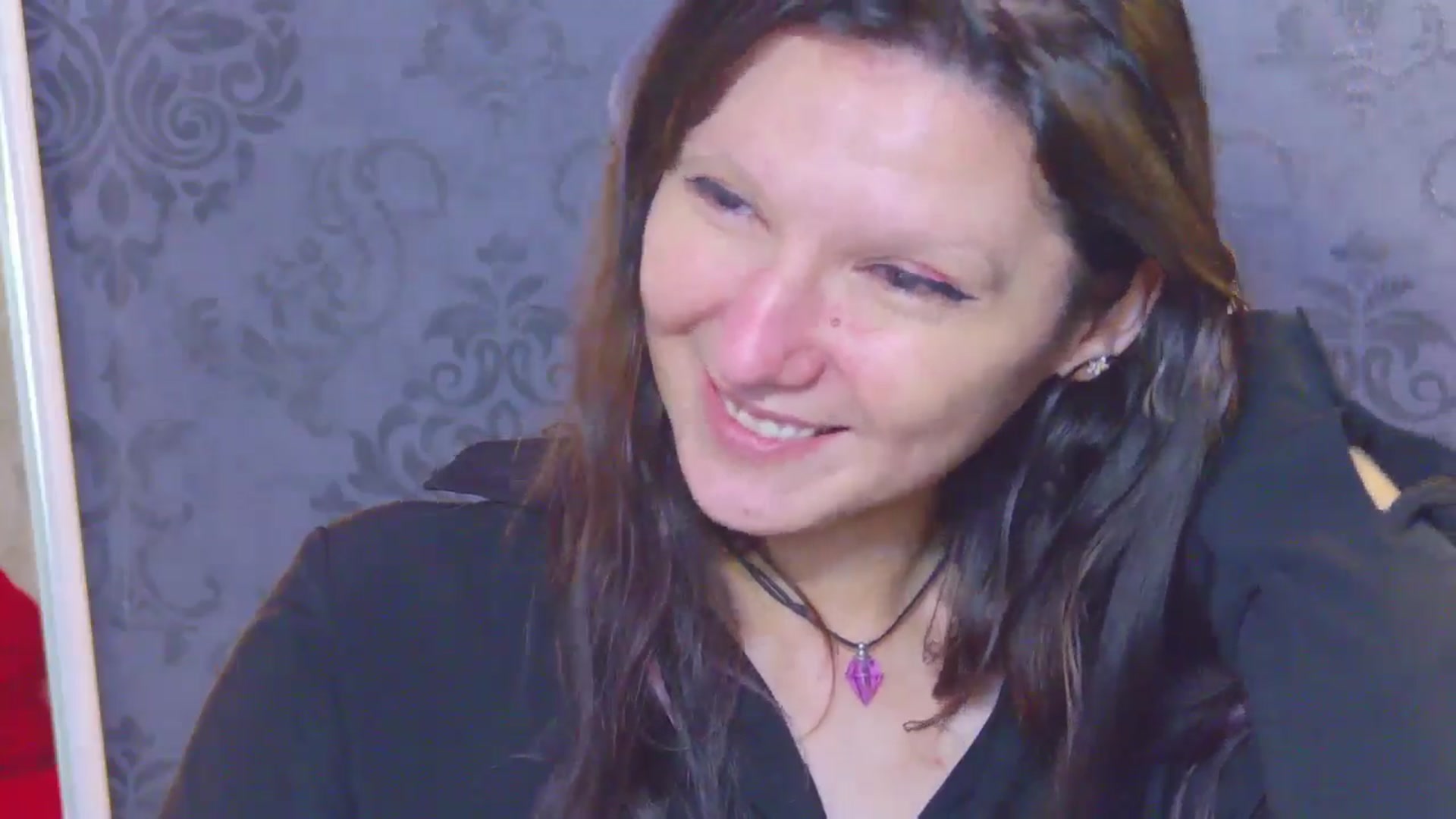 Gallery image thumbnail from AmethystCharm's myfreecams stream on, 05/25/2025, 14:18 image 16 of 20