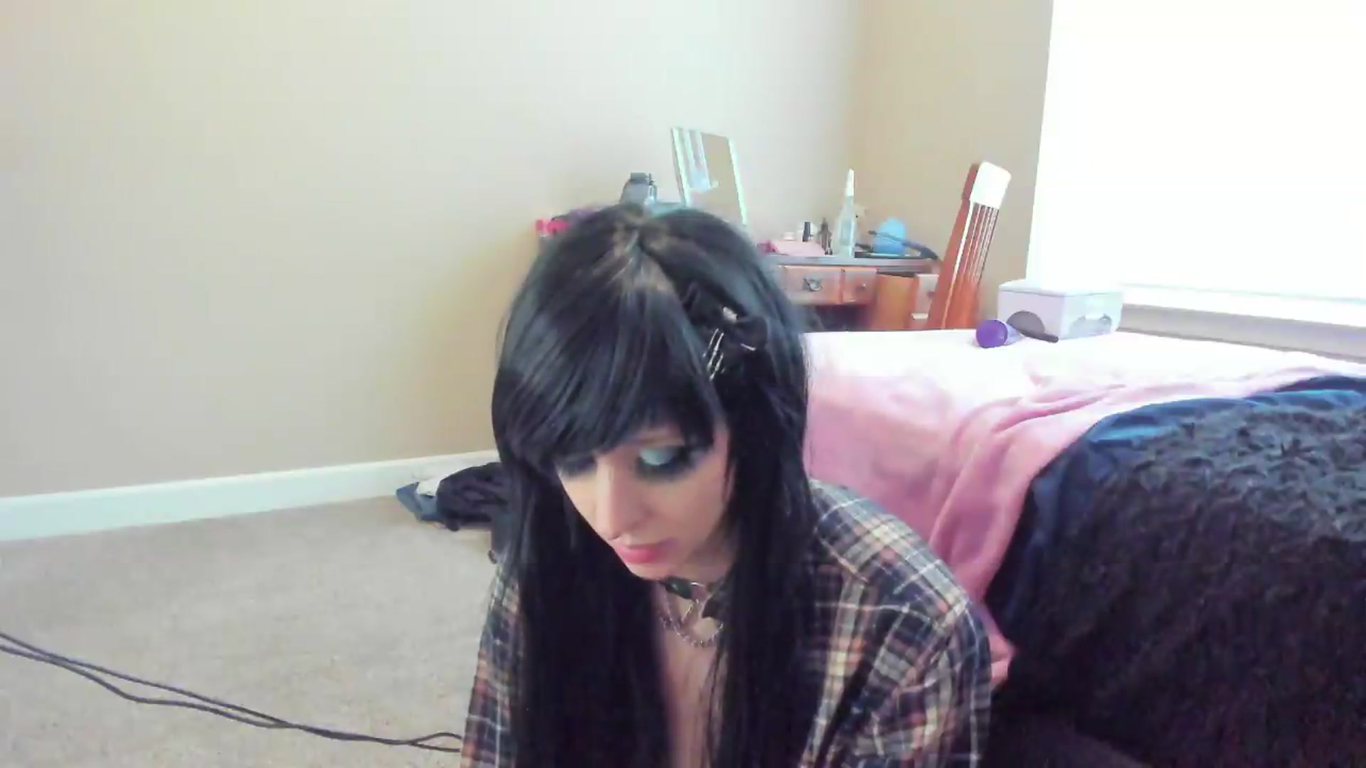Gallery image thumbnail from AmethystFoxx's myfreecams stream on, 09/21/2026, 16:23 image 16 of 20