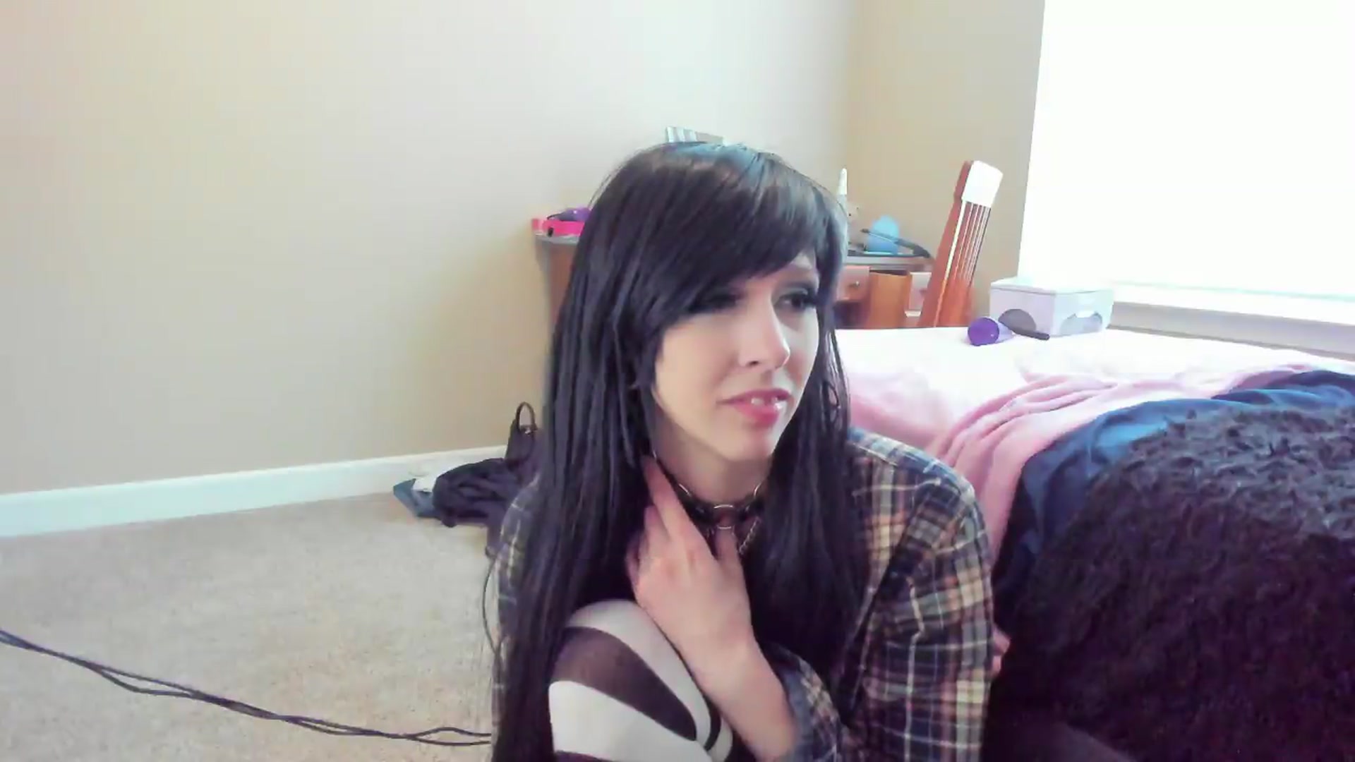 Gallery image thumbnail from AmethystFoxx's myfreecams stream on, 09/21/2026, 16:23 image 12 of 20