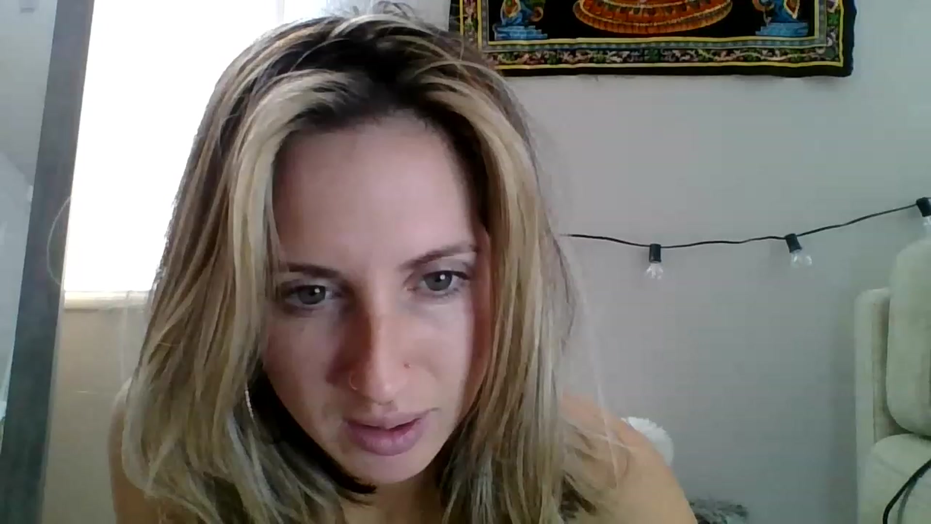Gallery image thumbnail from Amethyst_Gem's myfreecams stream on, 11/22/2022, 19:11 image 17 of 20