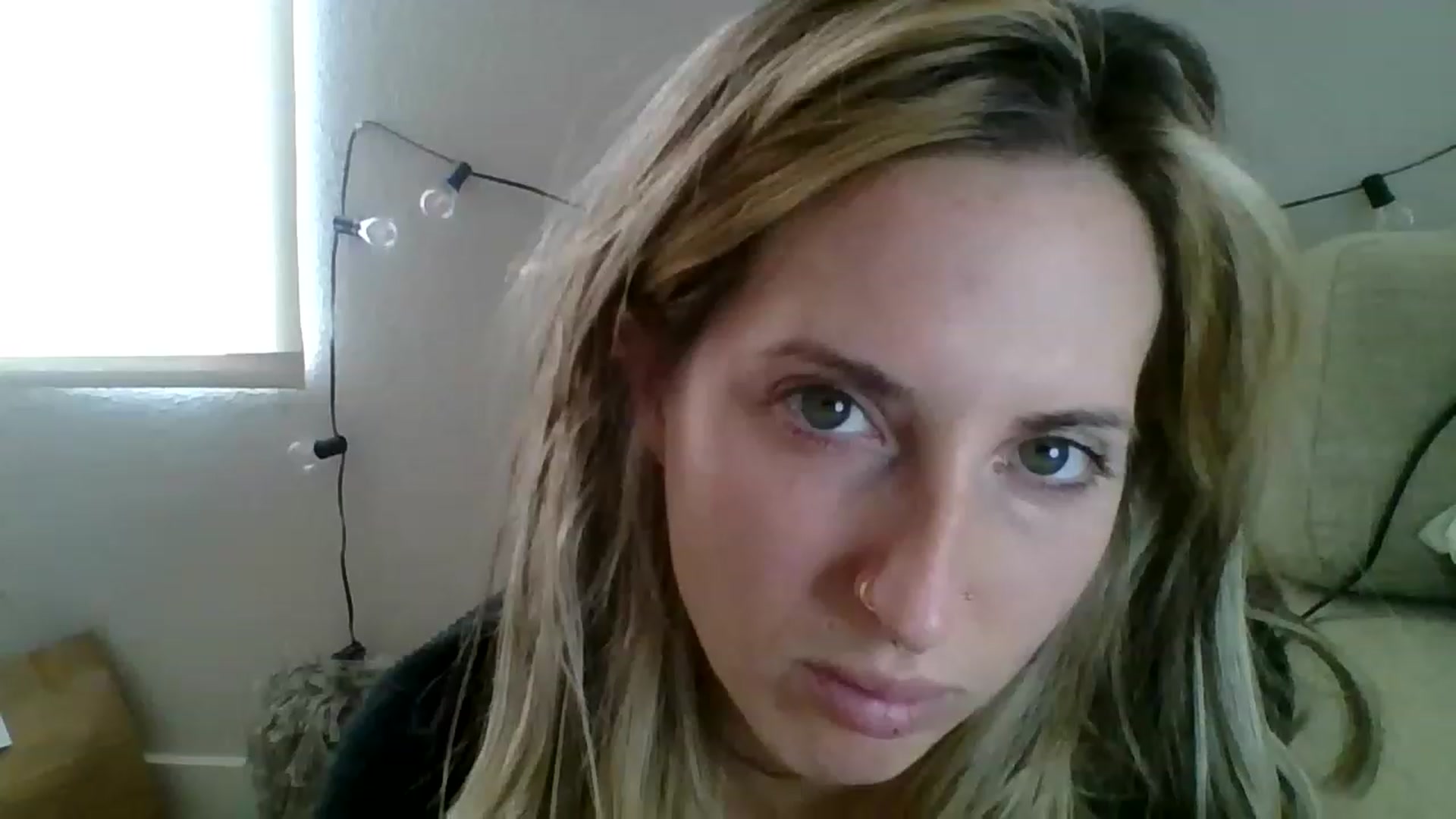 Gallery image thumbnail from Amethyst_Gem's myfreecams stream on, 11/23/2022, 19:04 image 12 of 20