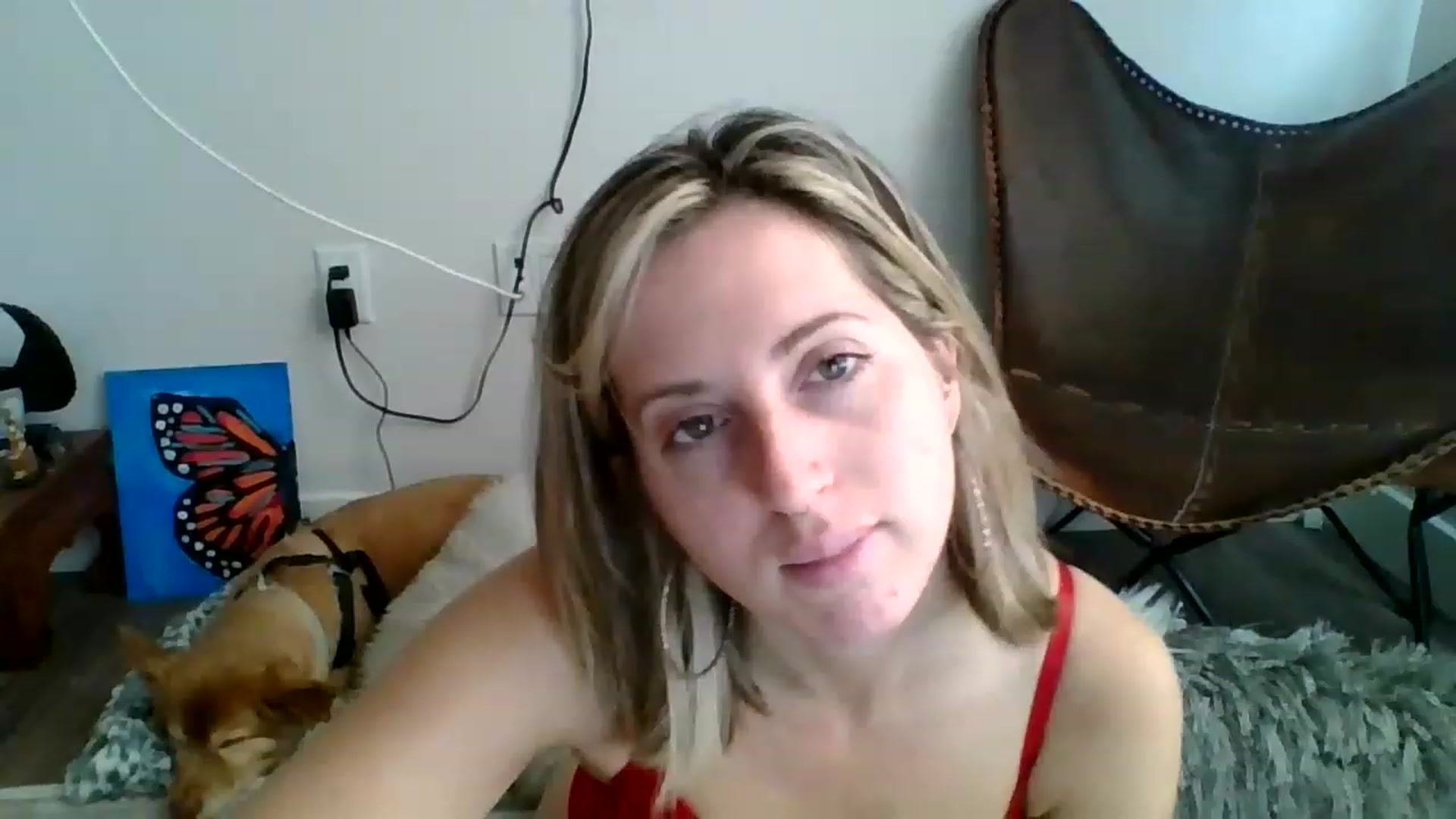 Gallery image thumbnail from Amethyst_Gem's myfreecams stream on, 12/21/2022, 17:29 image 6 of 20
