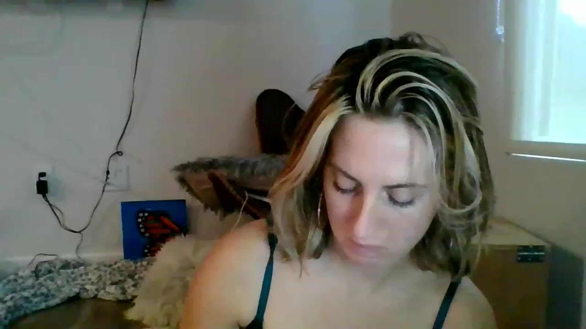 Gallery image thumbnail from Amethyst_Gem's myfreecams stream on, 01/04/2023, 20:08 image 20 of 20