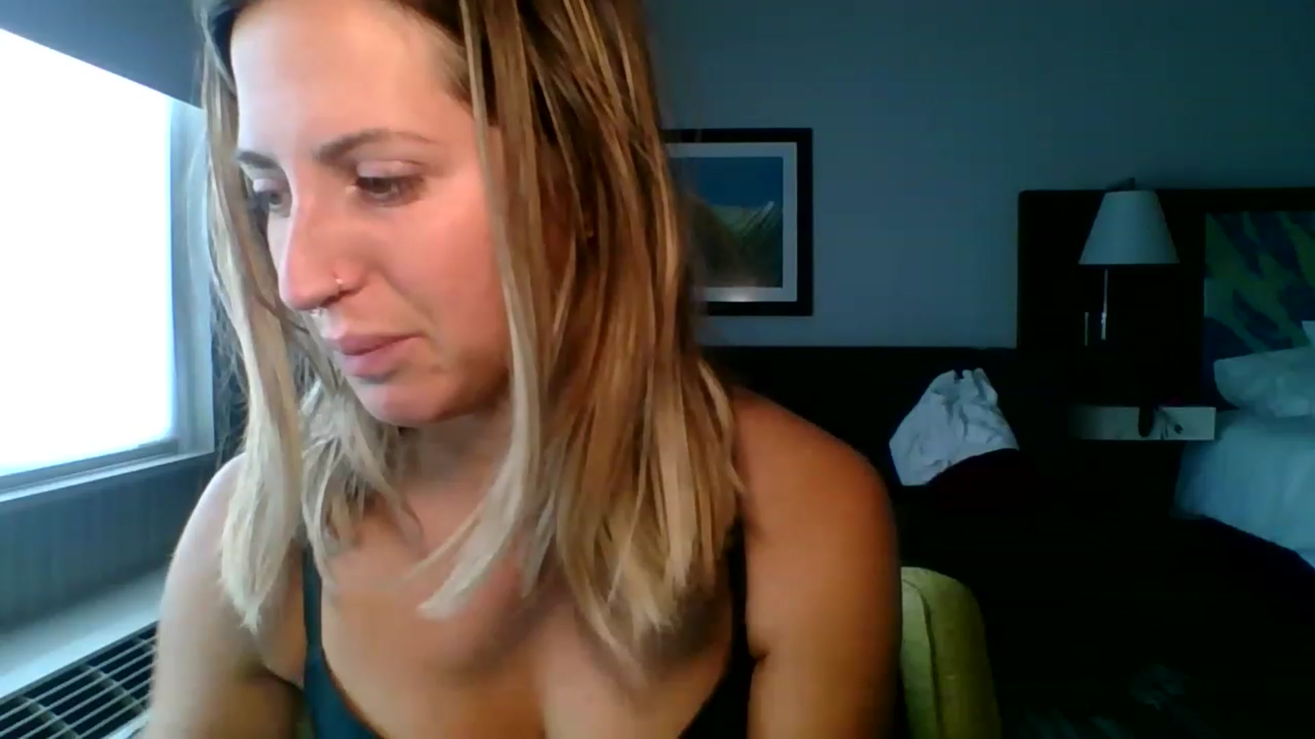 Gallery image thumbnail from Amethyst_Gem's myfreecams stream on, 05/01/2023, 16:55 image 16 of 20