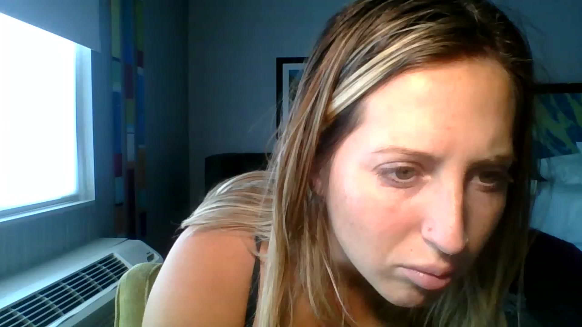 Gallery image thumbnail from Amethyst_Gem's myfreecams stream on, 05/01/2023, 16:55 image 13 of 20