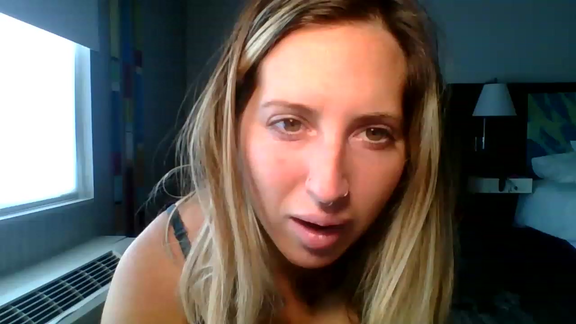 Gallery image thumbnail from Amethyst_Gem's myfreecams stream on, 05/01/2023, 16:55 image 19 of 20