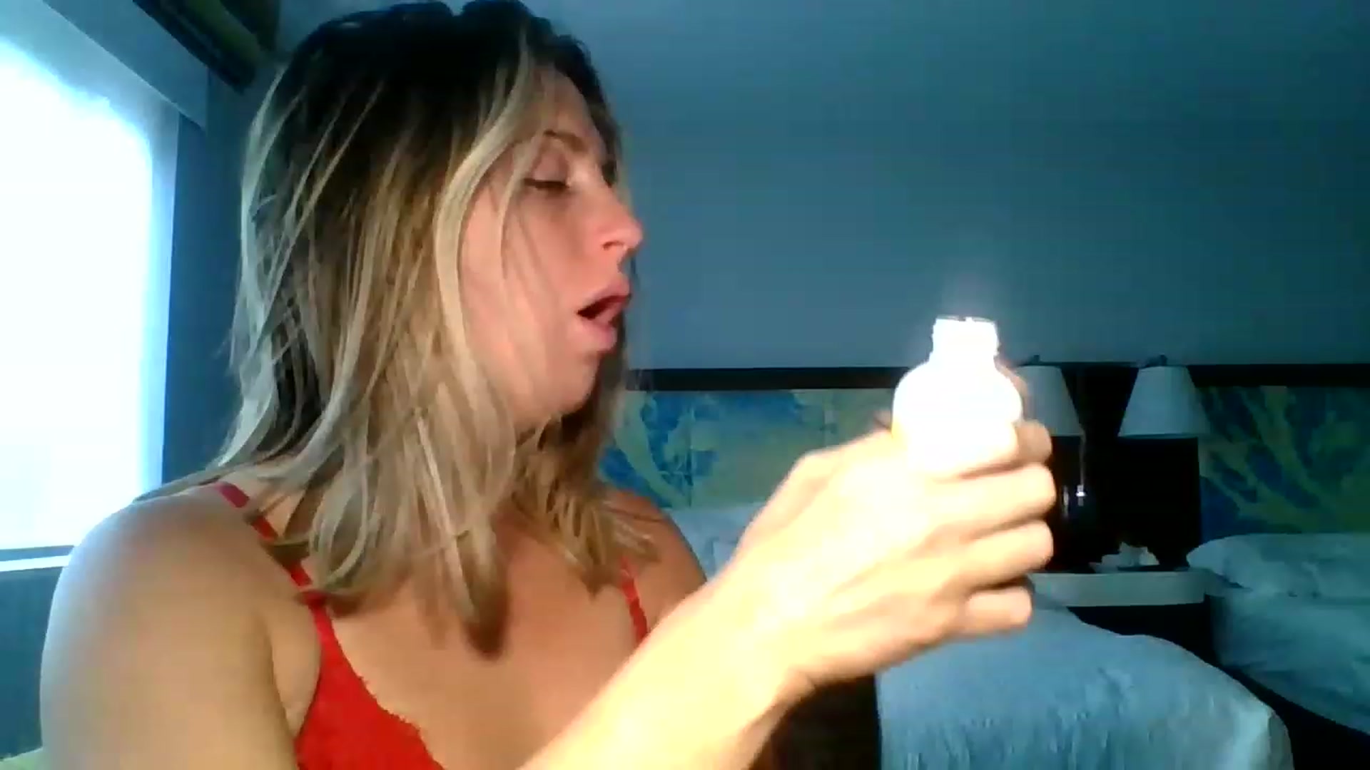 Gallery image thumbnail from Amethyst_Gem's myfreecams stream on, 05/05/2023, 15:48 image 4 of 20