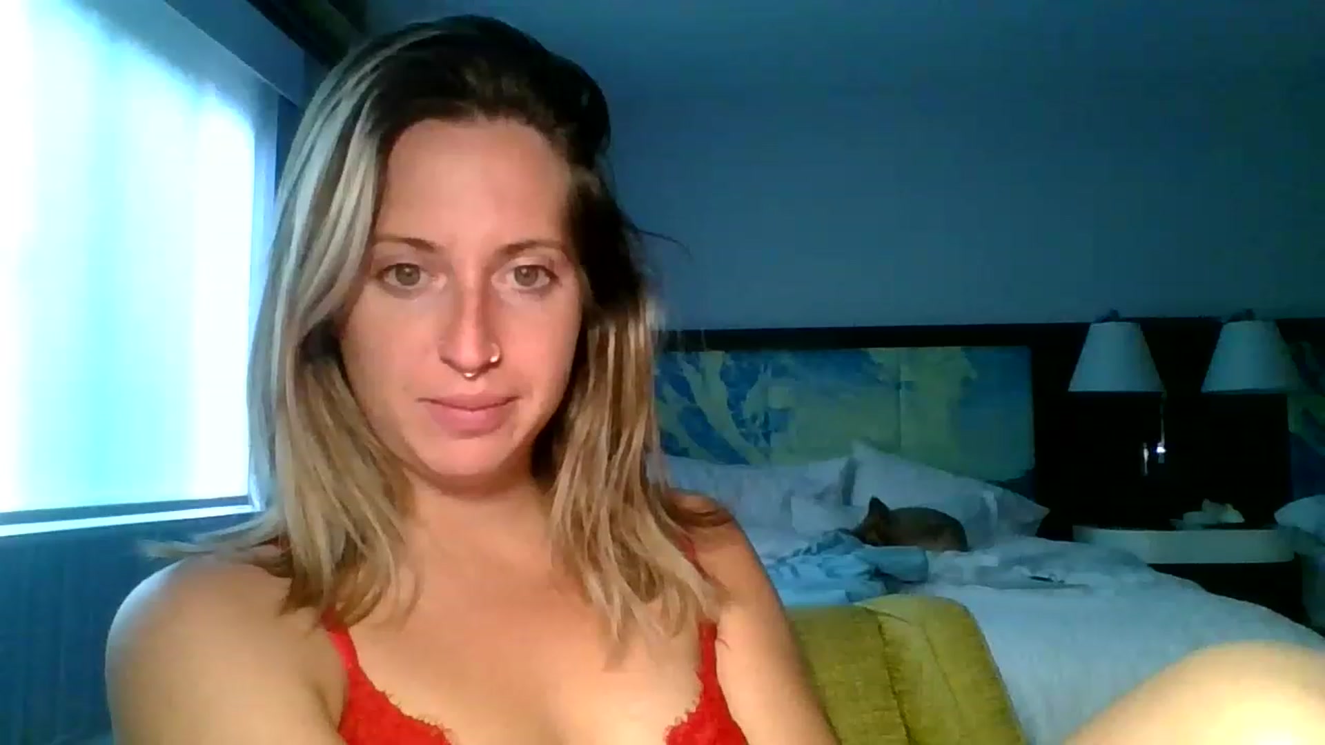 Gallery image thumbnail from Amethyst_Gem's myfreecams stream on, 05/05/2023, 15:48 image 13 of 20