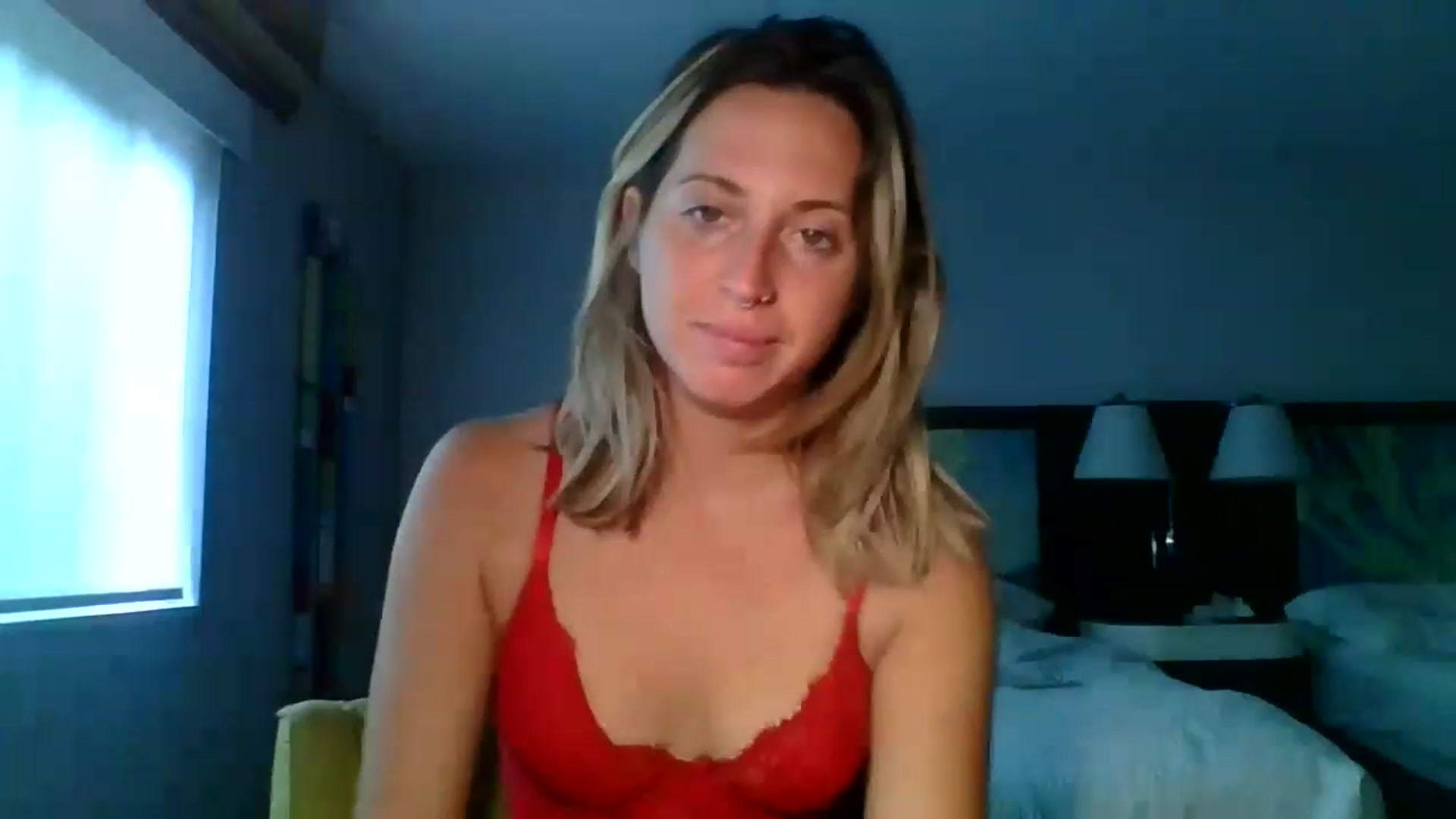 Gallery image thumbnail from Amethyst_Gem's myfreecams stream on, 05/05/2023, 15:48 image 2 of 20