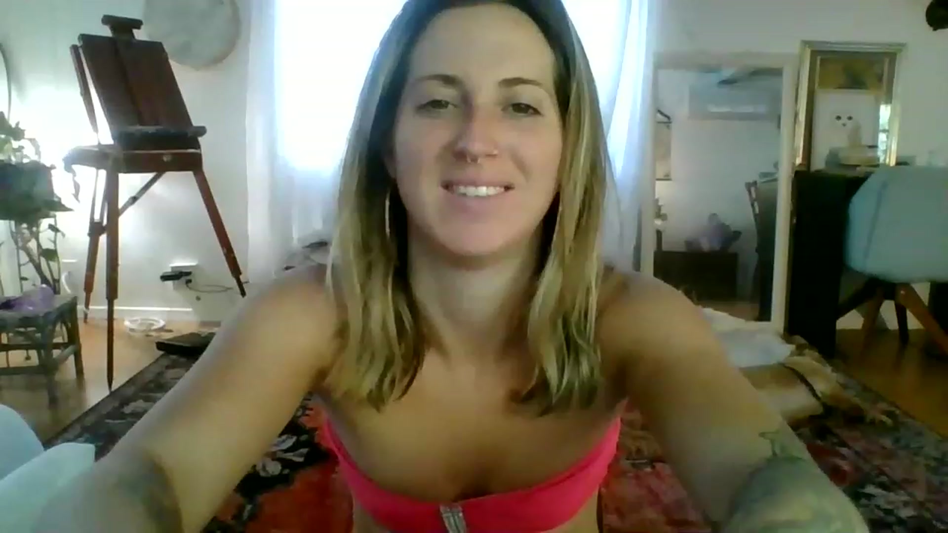 Gallery image thumbnail from Amethyst_Gem's myfreecams stream on, 06/17/2023, 19:04 image 6 of 20