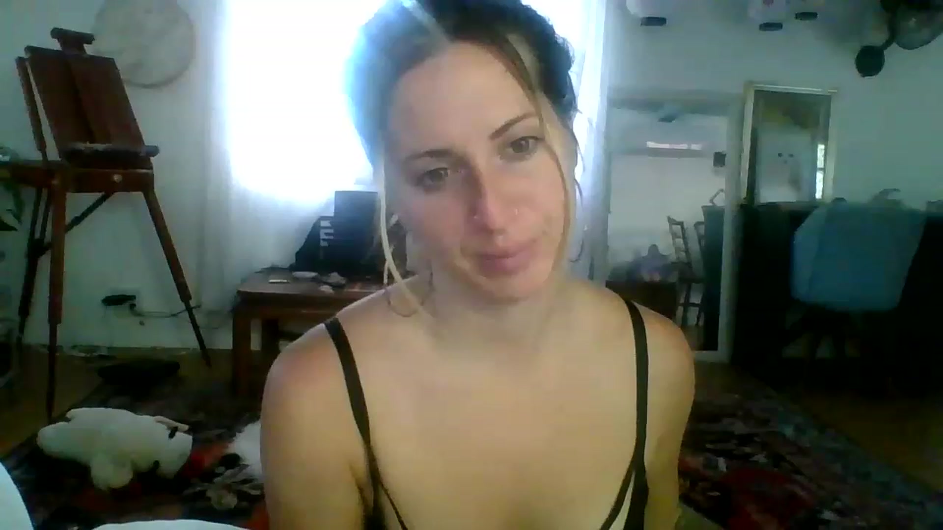 Gallery image thumbnail from Amethyst_Gem's myfreecams stream on, 06/19/2023, 18:52 image 6 of 20